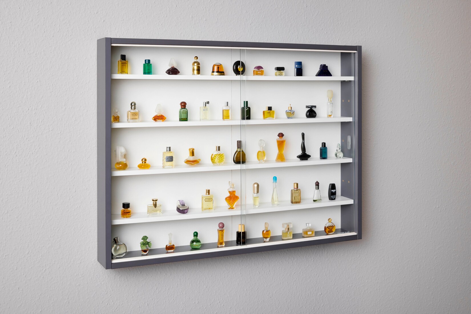 Inter Link Sammlervitrine Gewürzschrank Hängevitrine Wandregal Collecty – Grau/Weiss | 04010340988032