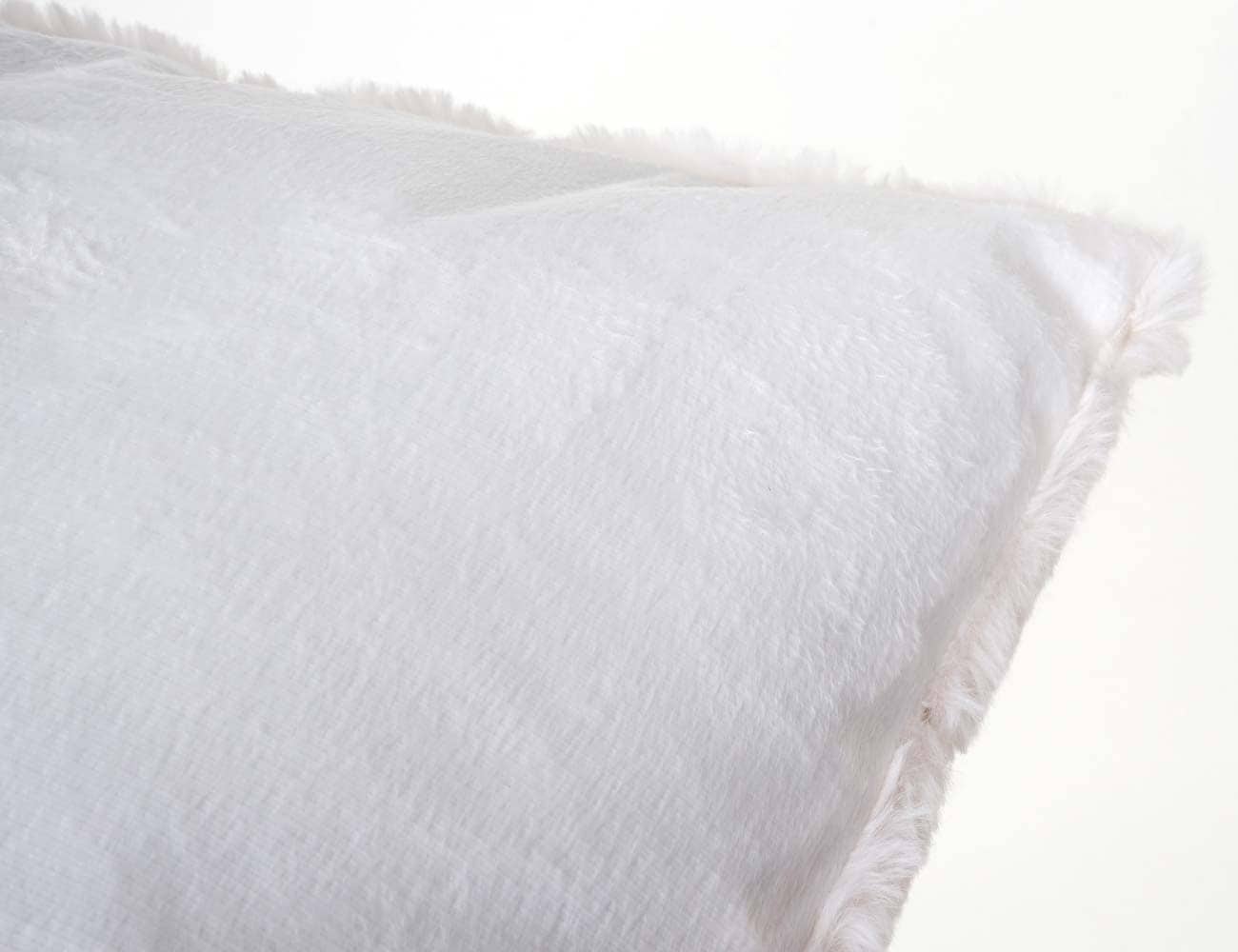 Set Kuscheldecke Deko Kissen Karo Wohndecke Sofadecke Zierkissen Fullung Flauschig Fellimitat Online Kaufen Bei Netto