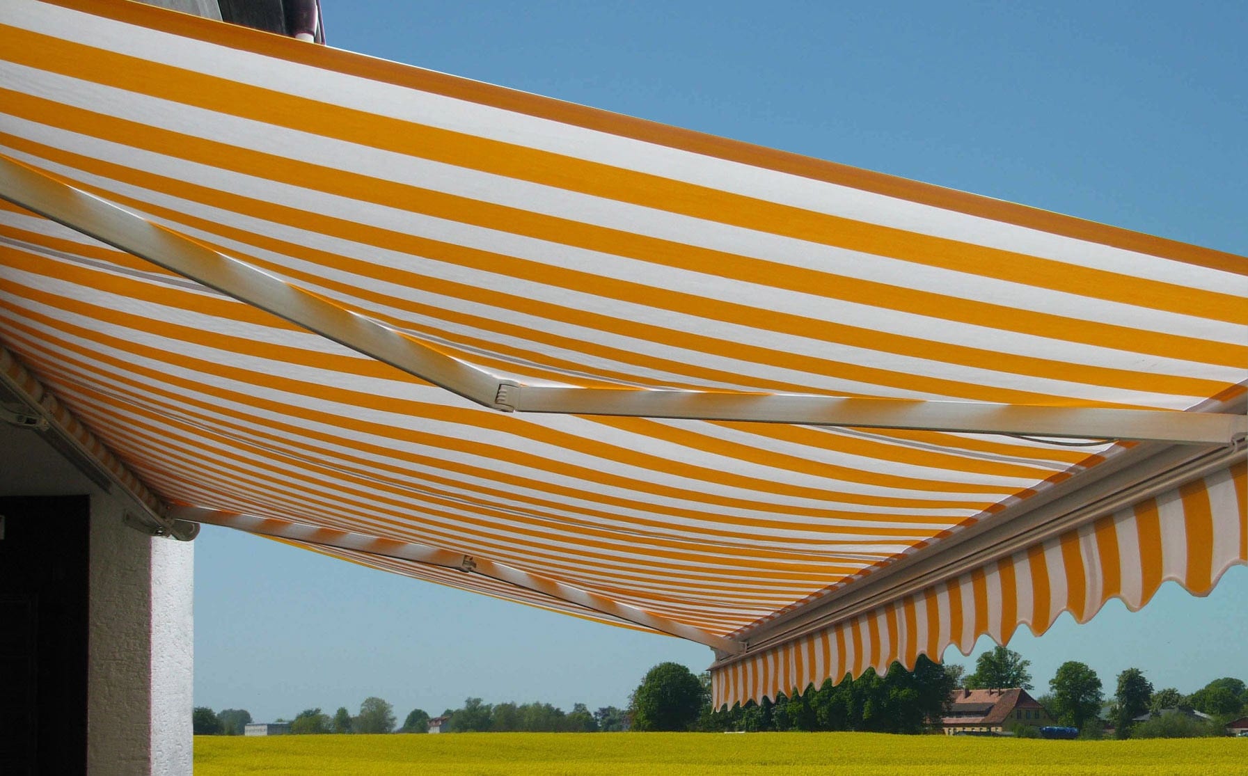 Elektrische Kassetten-Markise H123, Vollkassette Volant 4,5x3m ~ Polyester Orange/Wei&szlig; - Bild 1
