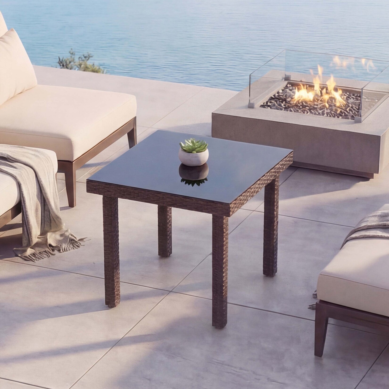 Poly-Rattan Gartentisch Chieti, Esstisch Beistelltisch Tisch mit Glasplatte, 80x80cm ~ braun