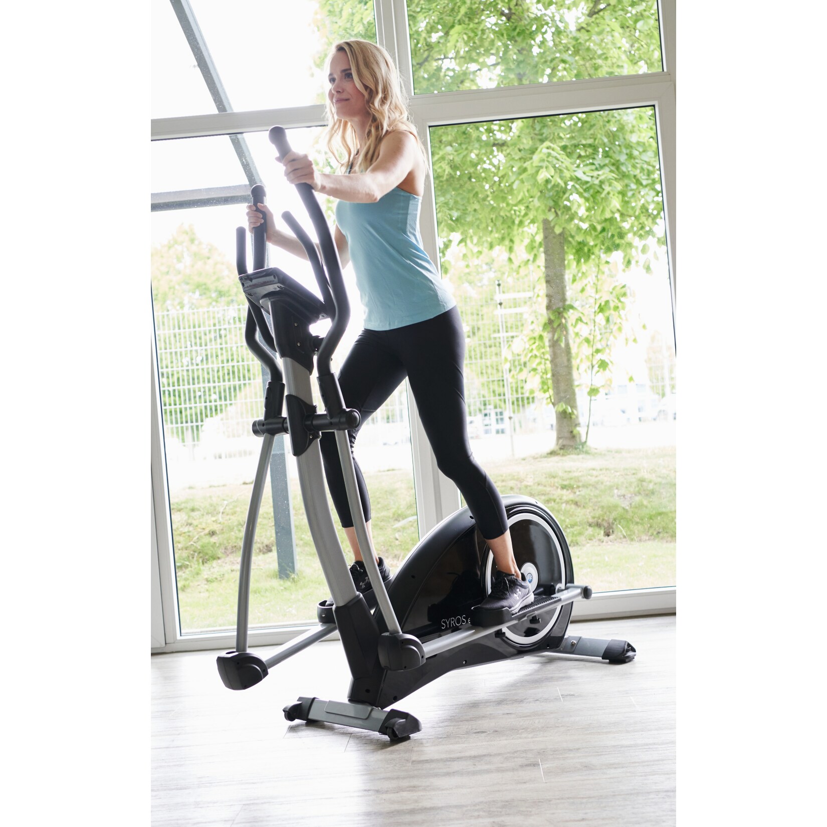 Horizon Fitness Crosstrainer Syros E - Bild 1