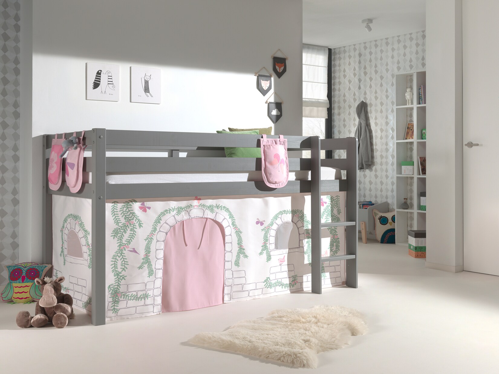 Spielbett Pino mit Textilset Vorhang und 3 Taschen versch. Designs | 05420070234634