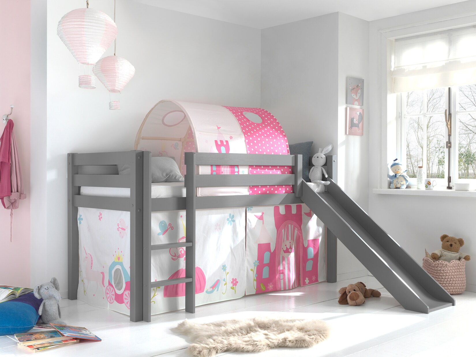 Spielbett Pino inkl. Rutsche mit Textilset Vorhang und Tunnel versch. Designs