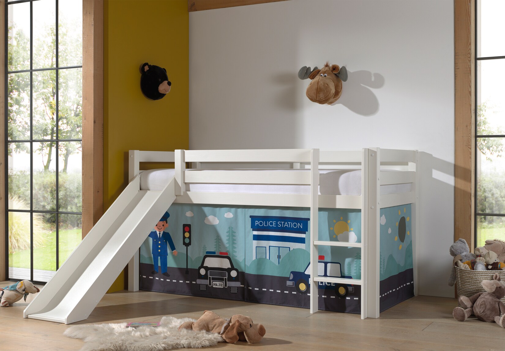 Halbhohes Bett PINO, mit Rutsche und Textilset „Police“, Ausf. Kiefer massiv versch. Farben | 05420070236560