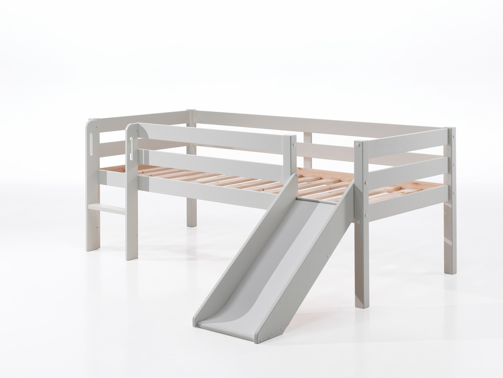 Kojen-Spielbett mit Liegefläche 90 x 200 cm, inkl. Leiter, Rutsche und Rolllattenrost, Kiefer massiv weiß lackiert | 05420070239141