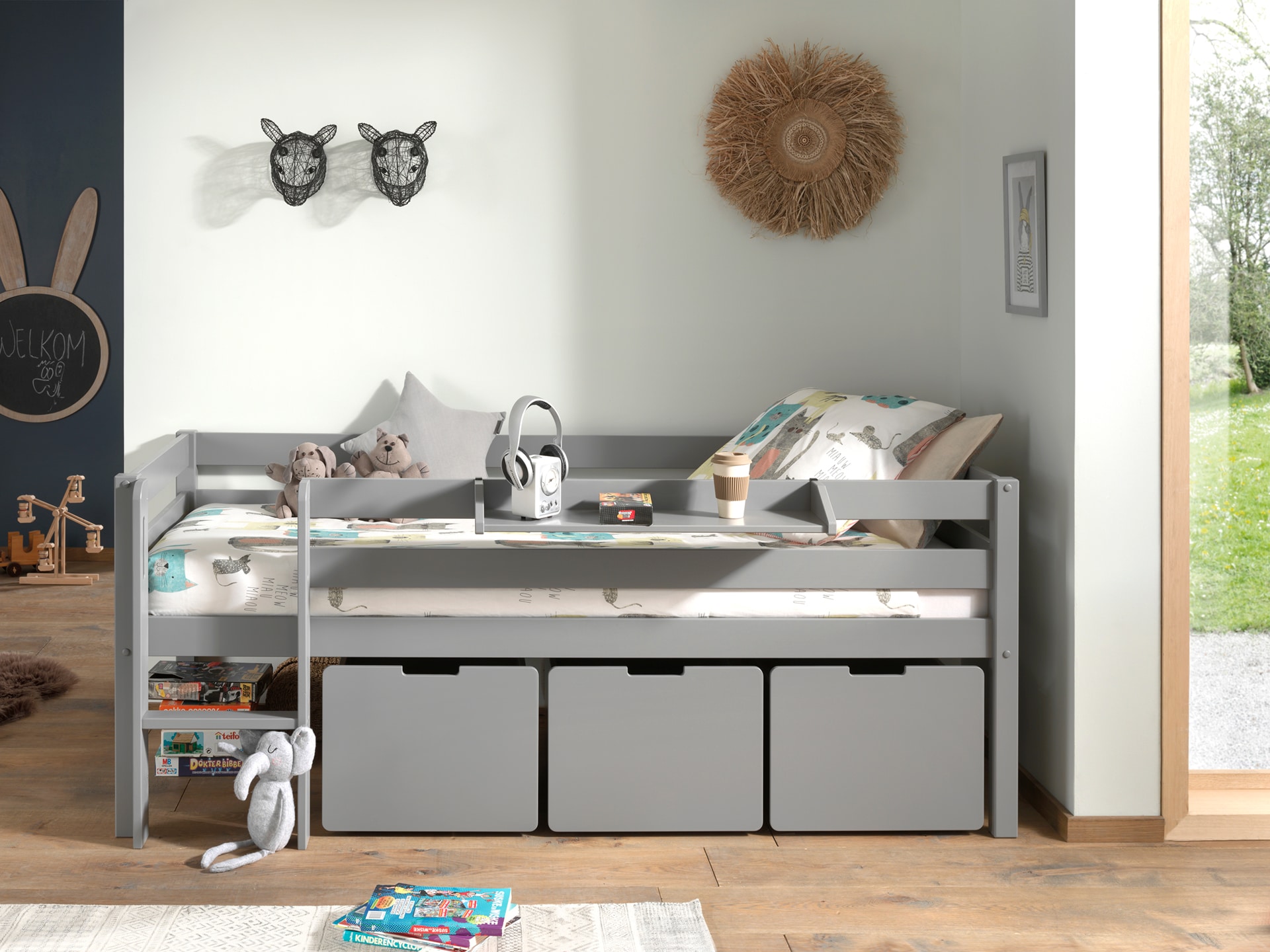 Kojen-Spielbett mit Liegefl&auml;che 90 x 200 cm, inkl. Leiter, Regal, Rolllattenrost und 3 Schubk&auml;sten, Kiefer und MDF grau lackiert - Bild 1