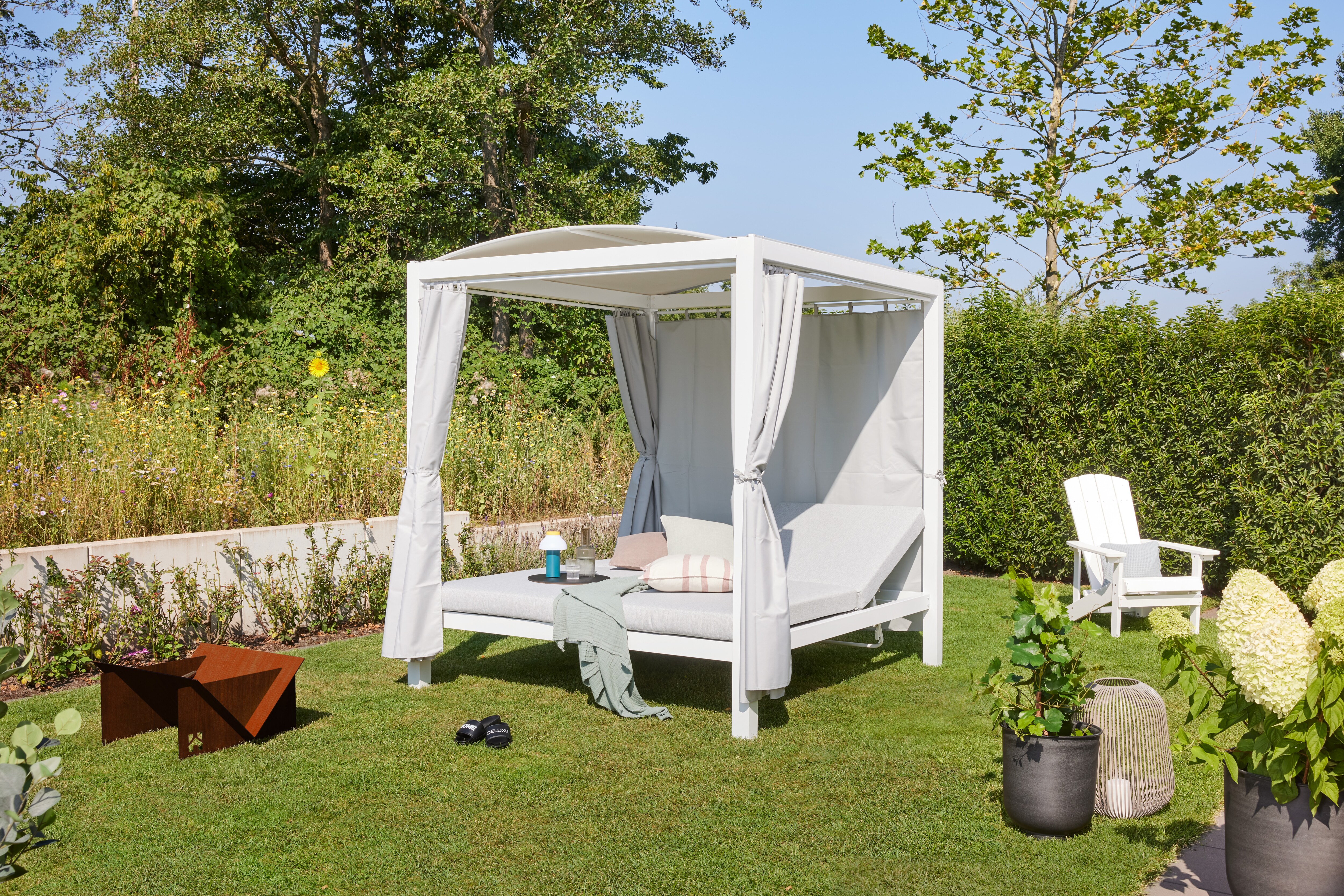 Home Deluxe Sonnenliege LYON - mit Abdeckung - Bild 1