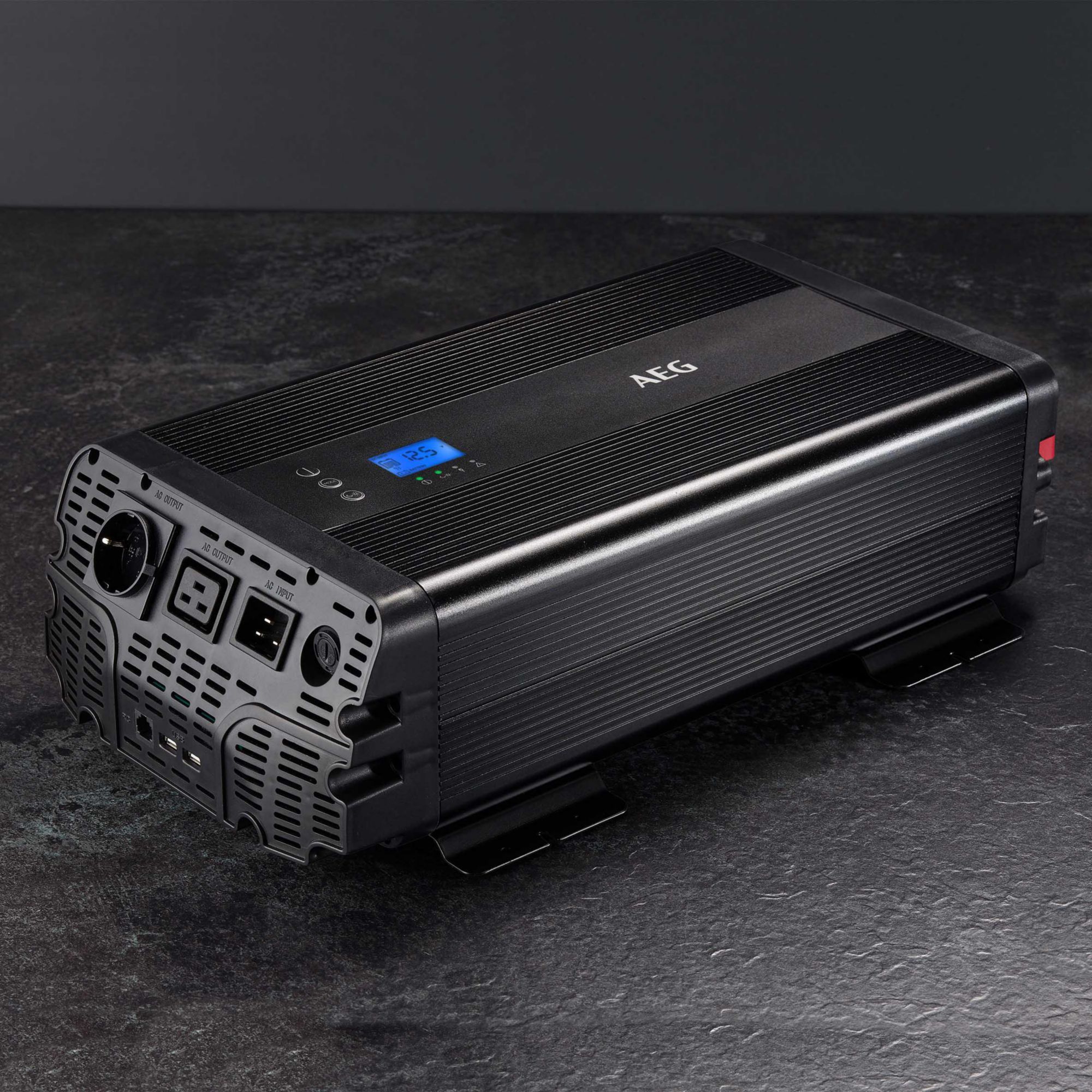 AEG Spannungswandler Sinus 3000W - Bild 1