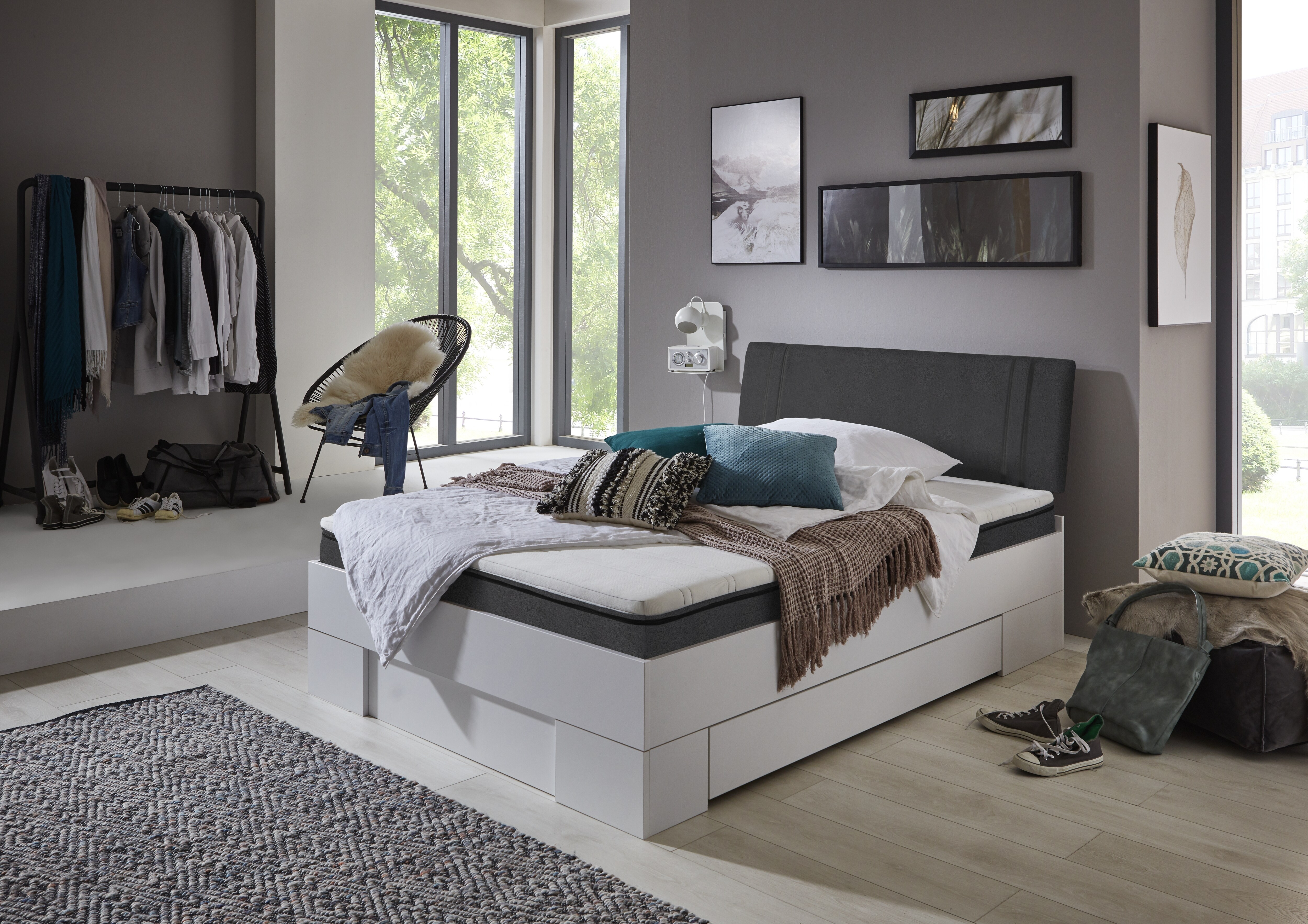 Relita - Futonbett SANDRO 90 x 200 cm Liegefl&auml;che mit Polsterkopfteil, inkl. Lattenrost, Ausf&uuml;hrung Dekor Wei&szlig; - Bild 1