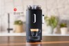 Miniaturansicht Miniaturansicht Miniaturansicht Miniaturansicht Miniaturansicht Miniaturansicht Miniaturansicht CoffeeB Kaffeemaschine Globe, schwarz + 20€ Netto App-Gutschein - Bild 7