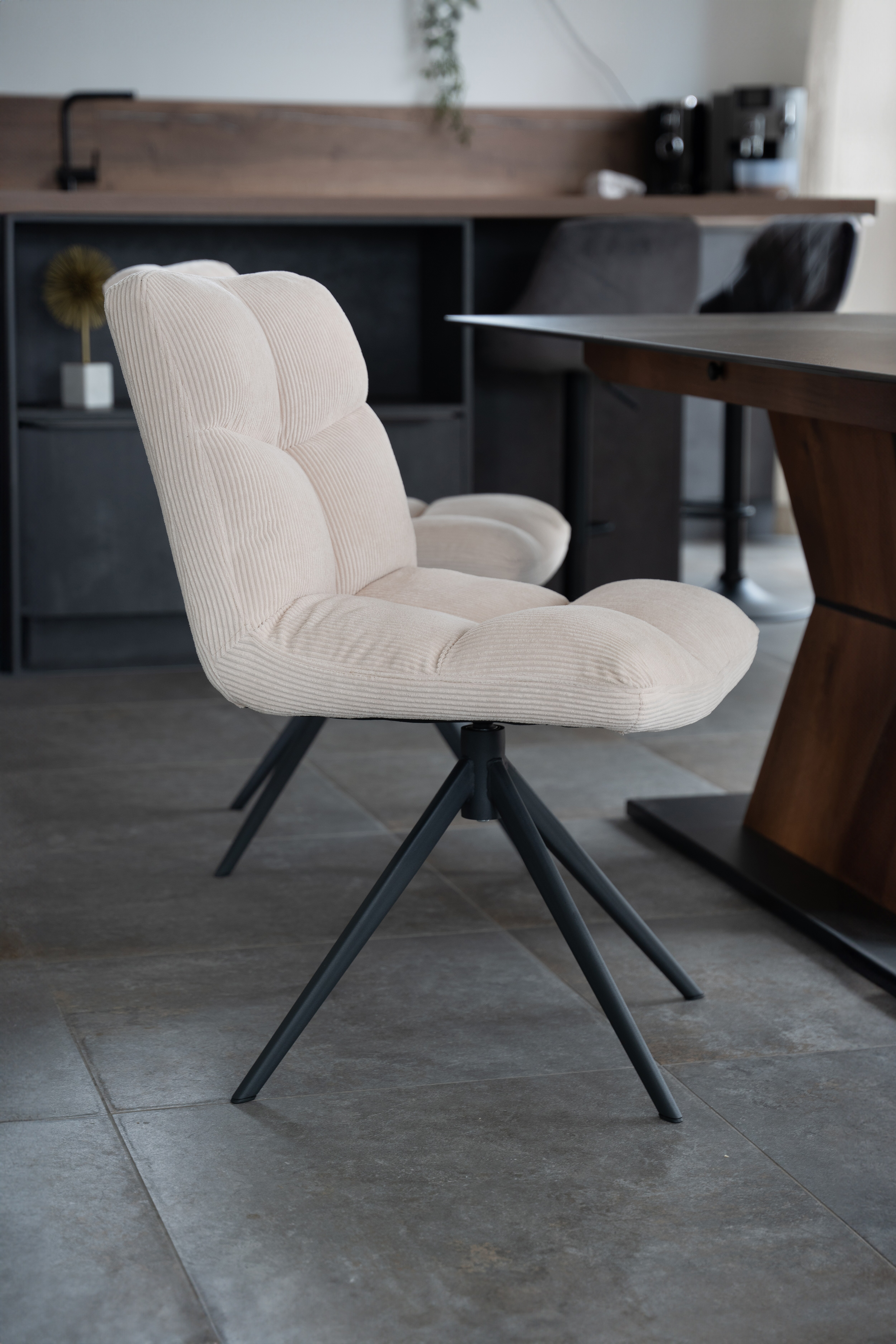 HOME DELUXE Esszimmerstuhl drehbar 2er Set NODA  &ndash; Cord Creme - Bild 1