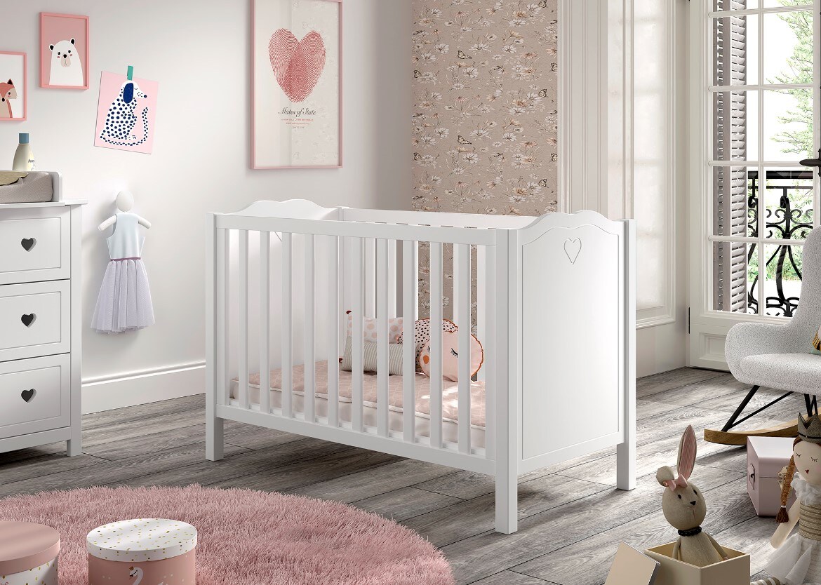 AMORI Babybett Liegefl&auml;che 60 x 120 cm, Lattenrost verstellbar, Wei&szlig; lackiert - Bild 1