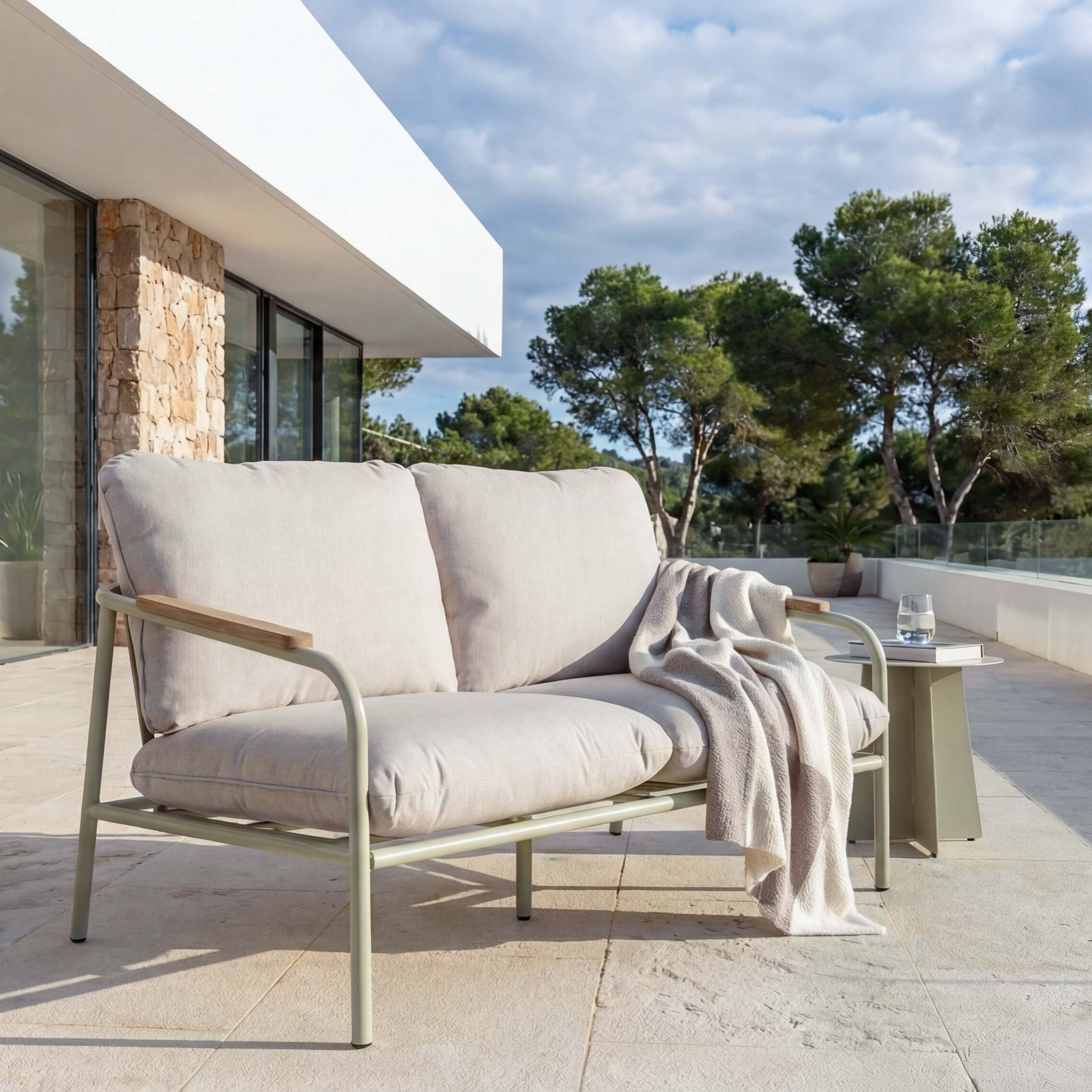 Aluminium-Gartenbank MCW-O11, Outdoor 2-Sitzer Sitzbank Sofa, Olefin Stoff (205 g/m&sup2;) 125cm ~ hellgr&uuml;n Polster beige - Bild 1