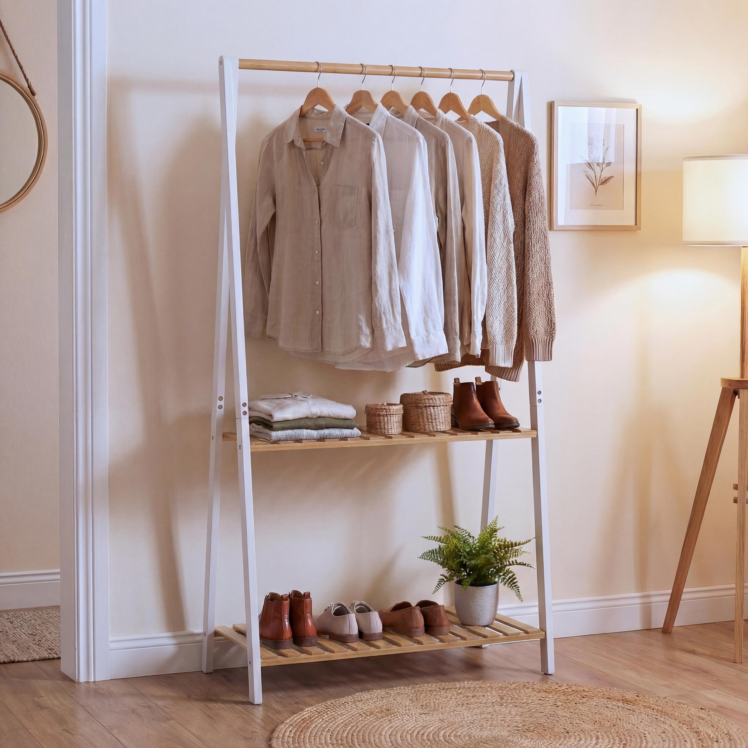 Bambus Standgarderobe MCW-Q32, Garderobenst&auml;nder Kleiderst&auml;nder Schuhregal, Stange 2 Ablagen 130x70x44cm ~ natur-wei&szlig; - Bild 1