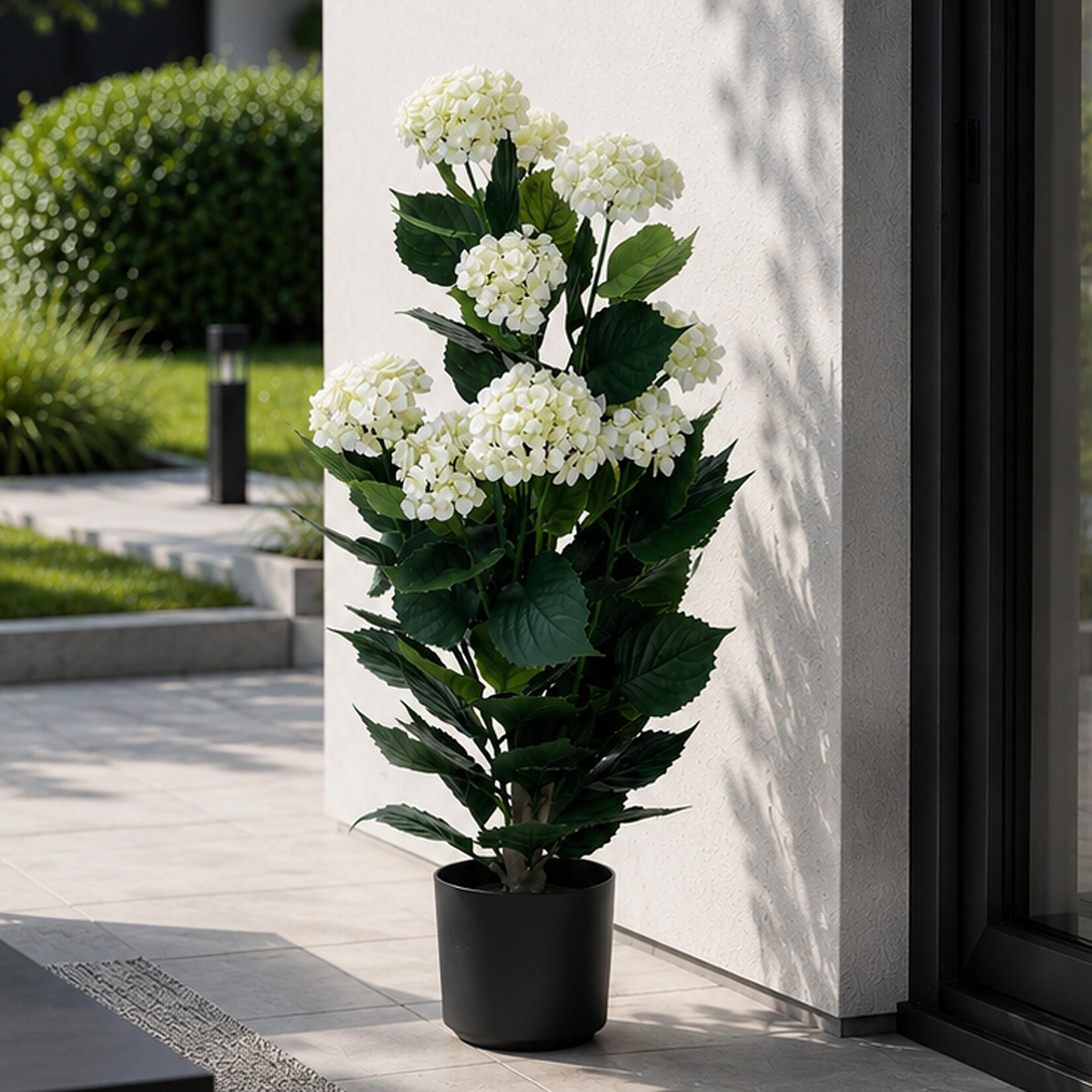 Künstliche Hortensie MCW-Q86, Dekopflanze Kunsthortensie Kunstpflanze, Outdoor Polyethylen 90x50x50cm ~ weiß