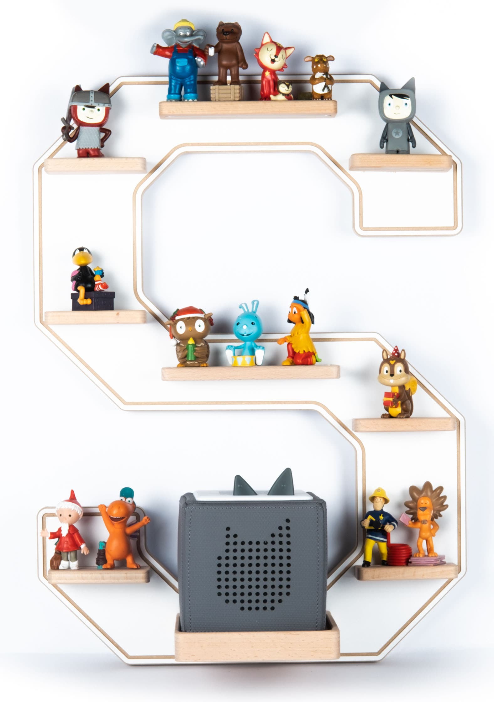 BOARTI Kinderregal Buchstabe S | h&auml;ngend f&uuml;r Toniebox und Tonie Figuren | platzsparendes Regal | H. 54 x B. 40 x T. 19 cm | Wandregal Musikbox Figuren Aufbewahrung Magneteins&auml;tzen | Aufbewahrungsregal Holz - Bild 1