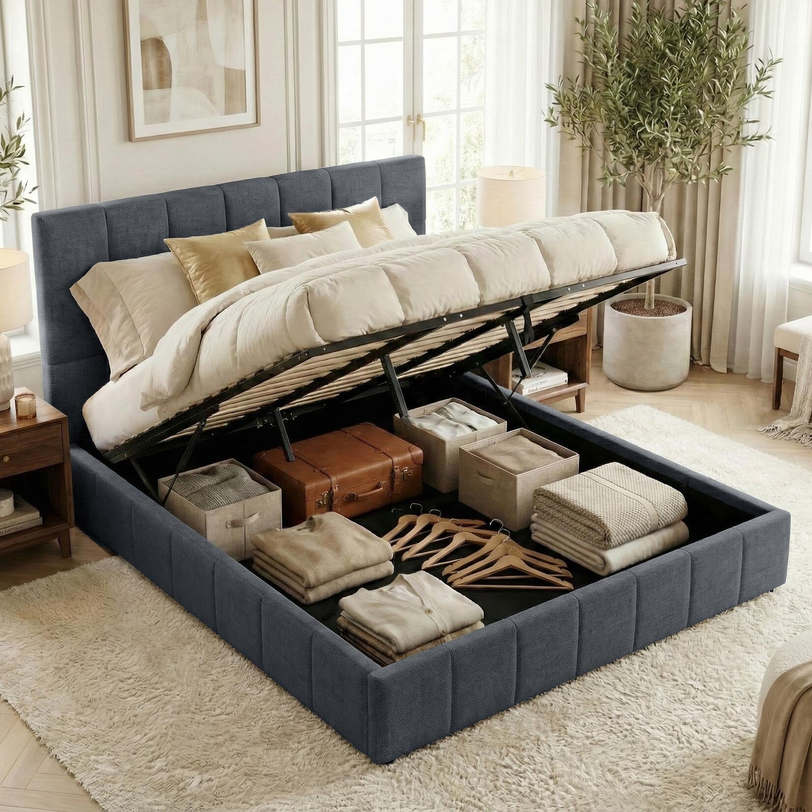 CLP Polsterbett mit Stauraum Ladia, Bettgestell für Matratzen, Lattenrost mit Lift-Mechanismus, Doppelbett mit Stoffbezug, bis 300 kg