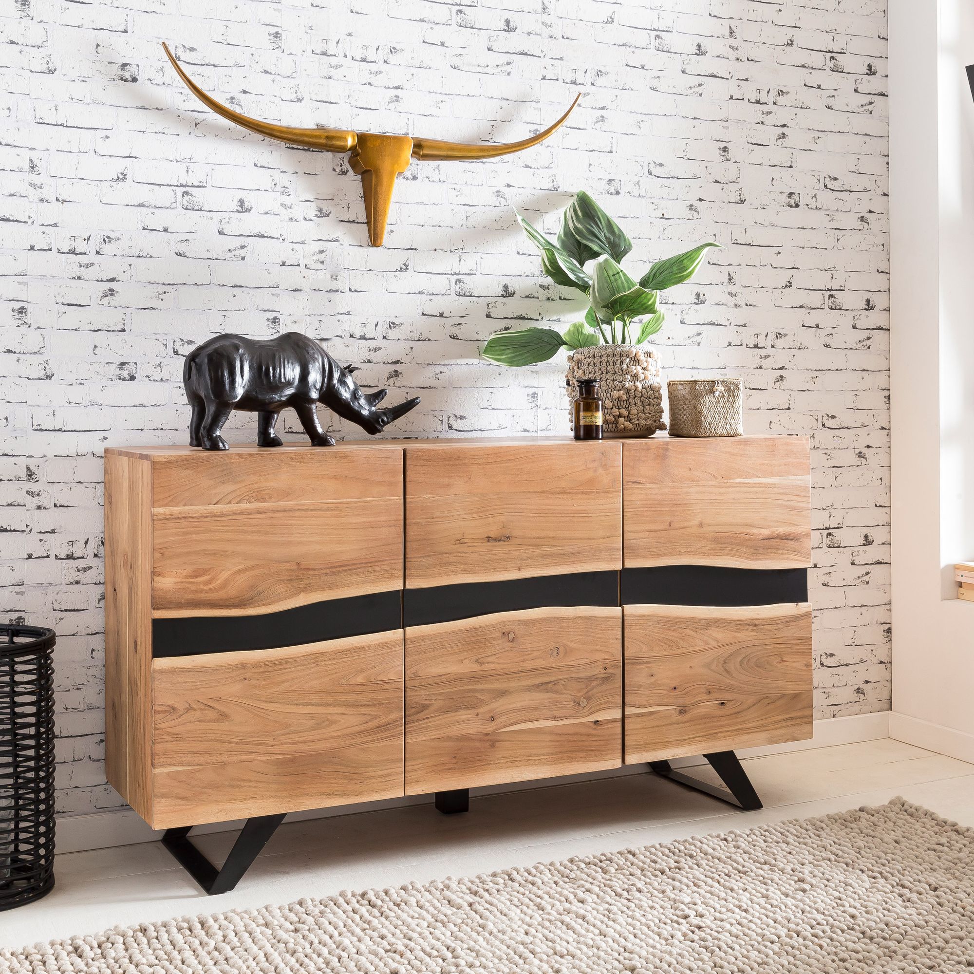 Massivholz Sideboard 150cm Akazie Natur Kommode mit 3 T&uuml;ren Baumkante Metall schwarz - Bild 1
