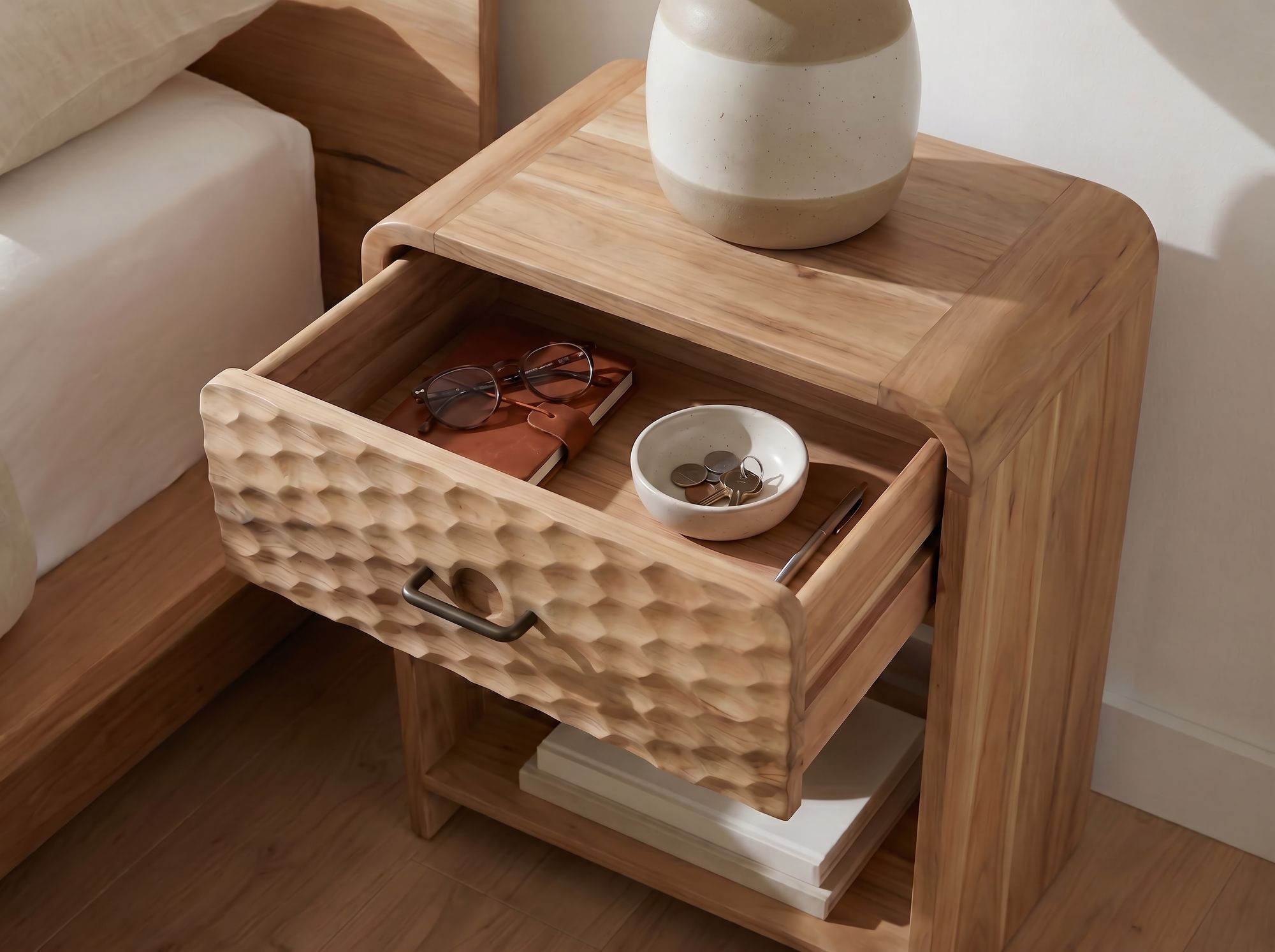 Nachttisch 54cm Massivholz Nachtkonsole hoch Nachtschrank mit Schublade Ablage online kaufen bei Netto