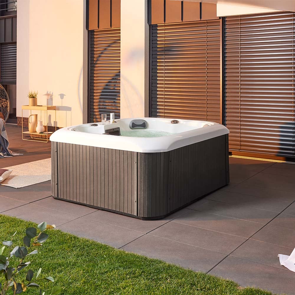 HOME DELUXE Outdoor Whirlpool SEA STAR PURE 180 x 160 cm für 4 Personen