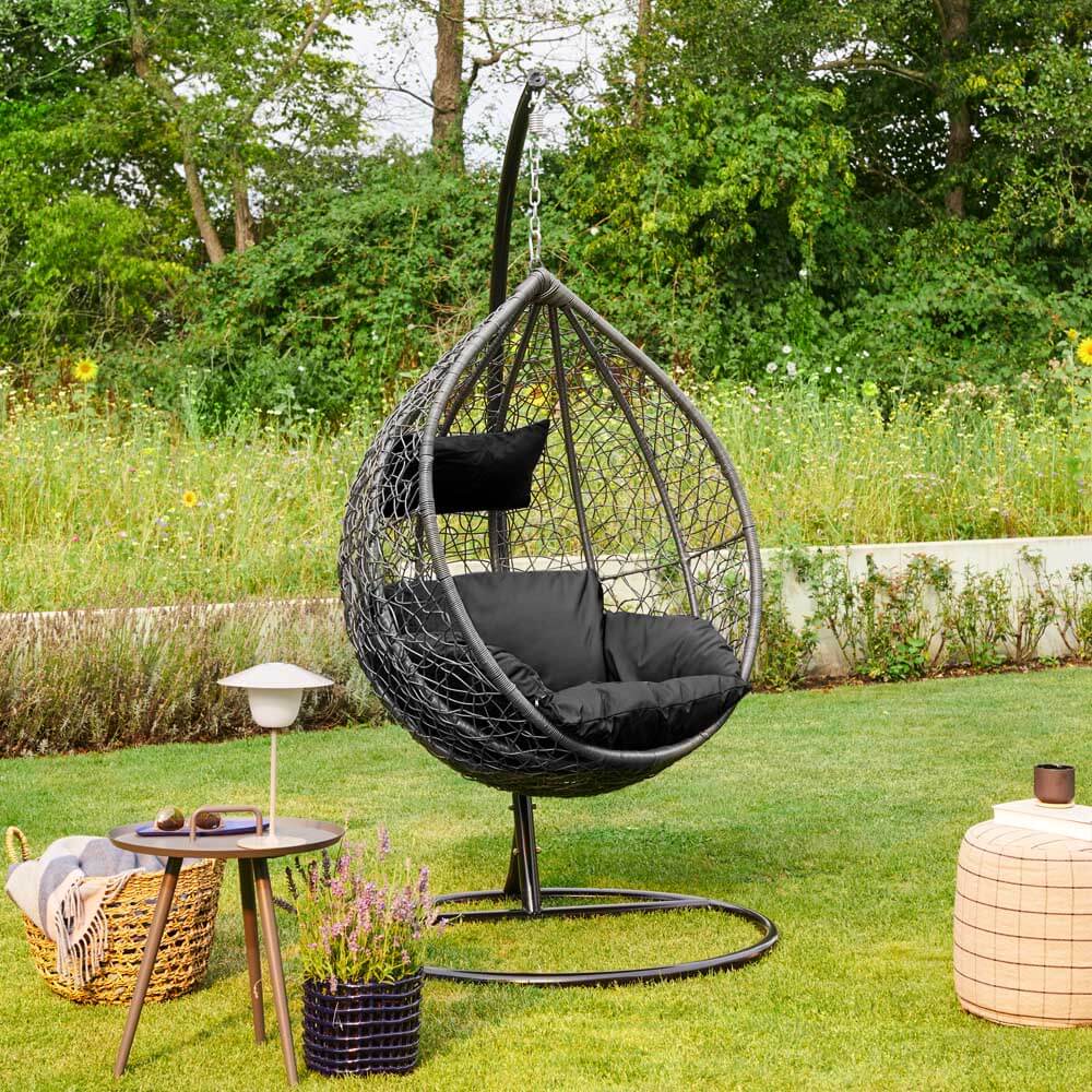 Polyrattan Hängesessel mit Regenabdeckung CIELO - Schwarz