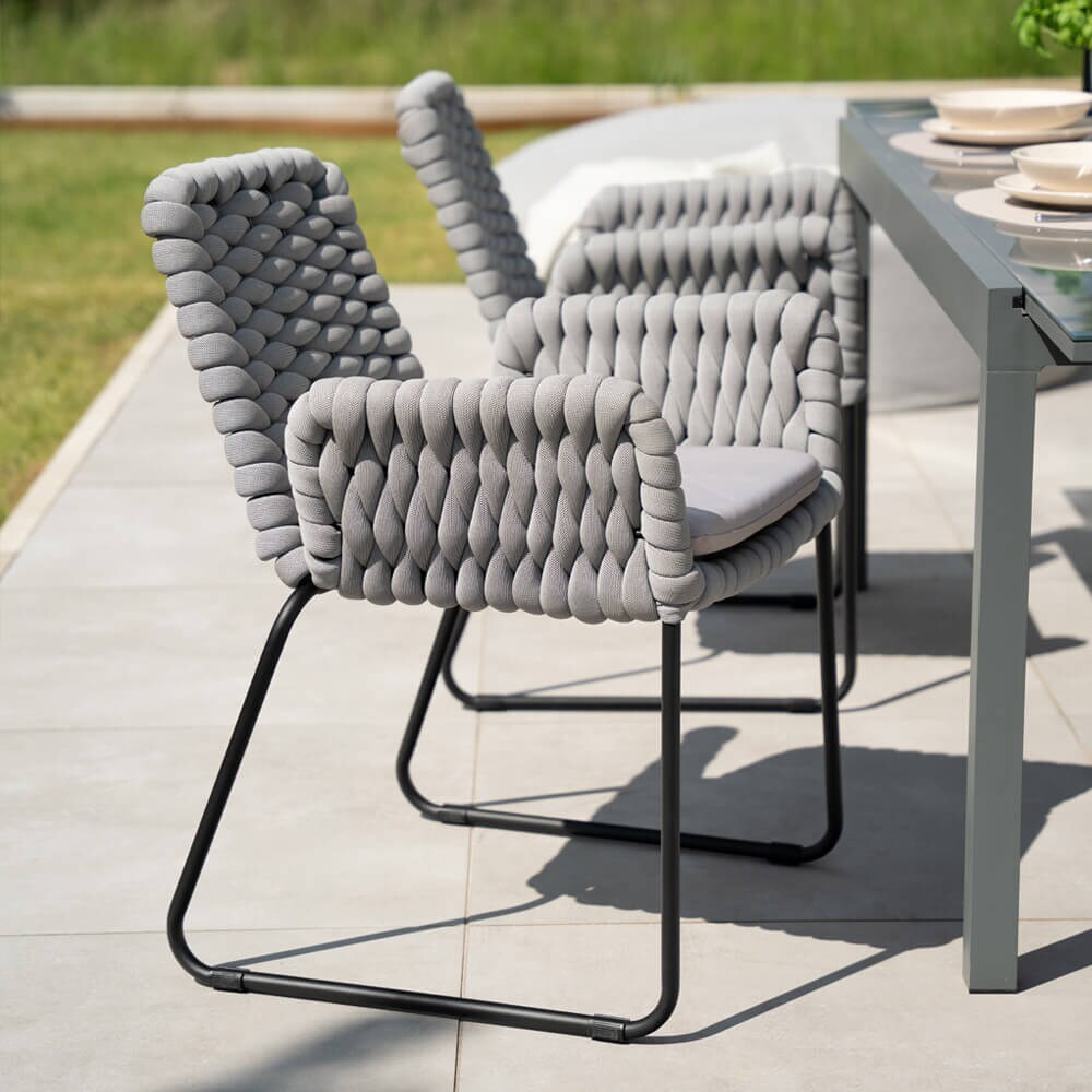 HOME DELUXE Gartenstuhl mit Armlehnen aus Seilgeflecht BALERO Hellgrau - 9er Set