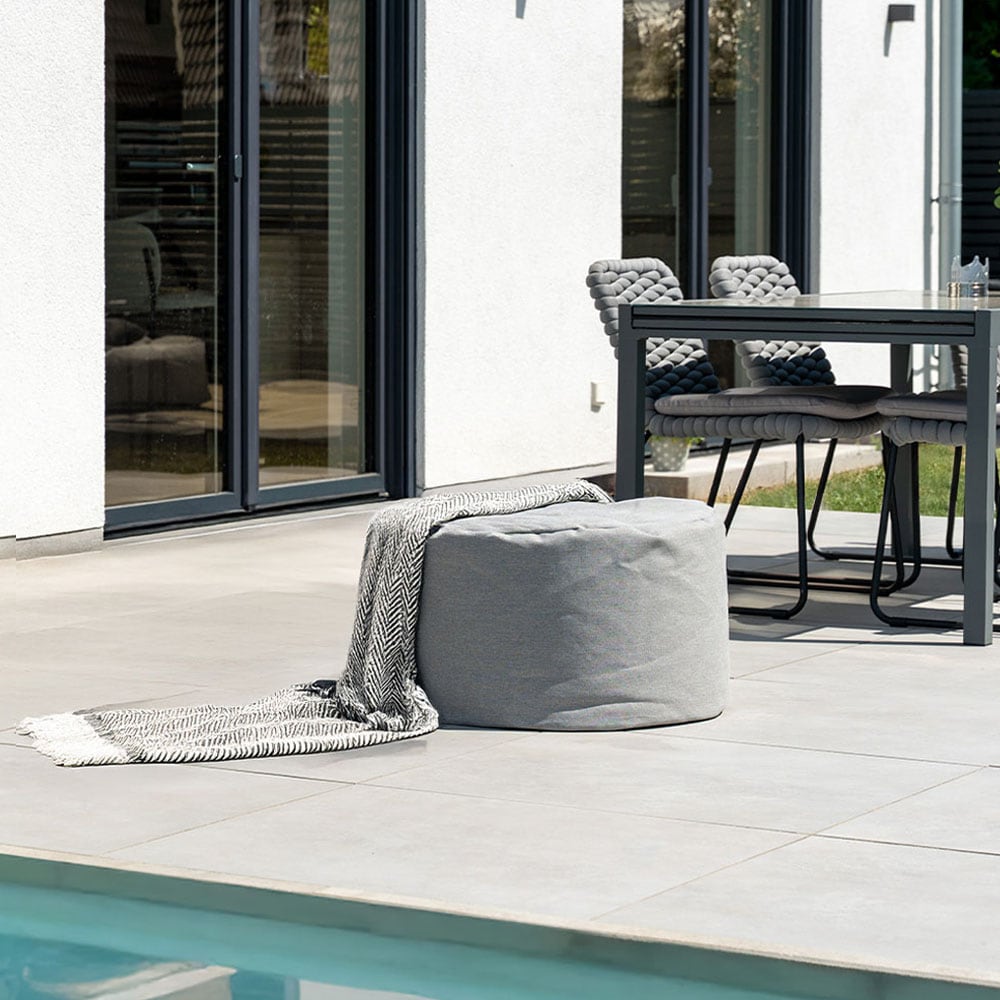 HOME DELUXE XXL Outdoor Sitzsack CLOUD Hocker - Hellgrau