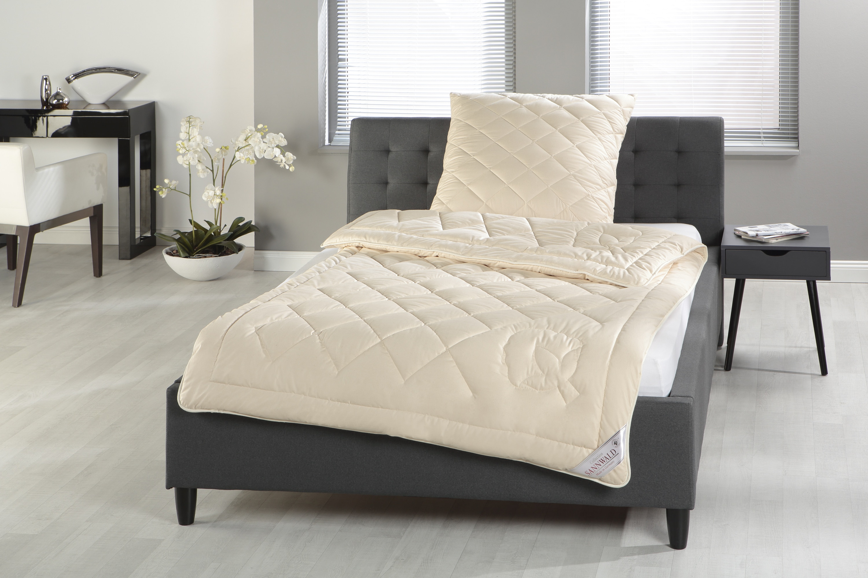 Sannwald Leicht-Steppbett Lima 155x220 cm - Bild 1