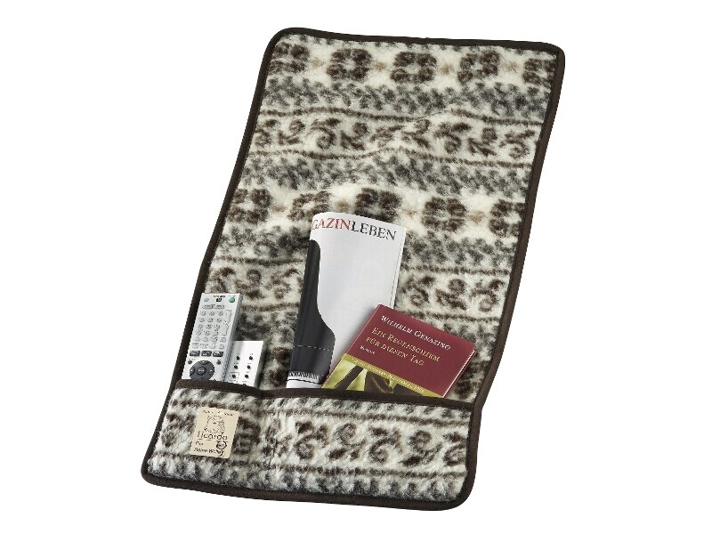 Linke Licardo Armlehnenschoner flach mit drei Taschen Wolle Malm&ouml; 50 cm x 55 cm - Bild 1