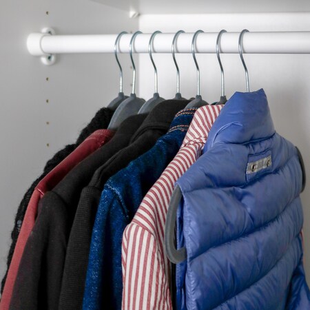 20 Samt Kleiderbügel 10 Haken-Organizer Antirutsch Hemden-Bügel Anzugbügel  Grau online kaufen bei Netto