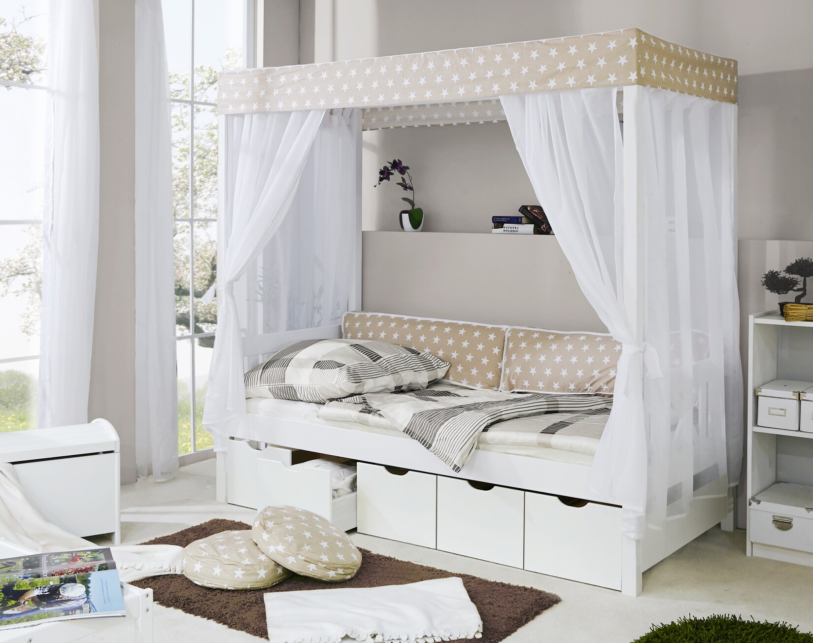 TiCAA Himmelbett "Beige" 310 Kiefer Weiß (Beige/Weiß Stern)