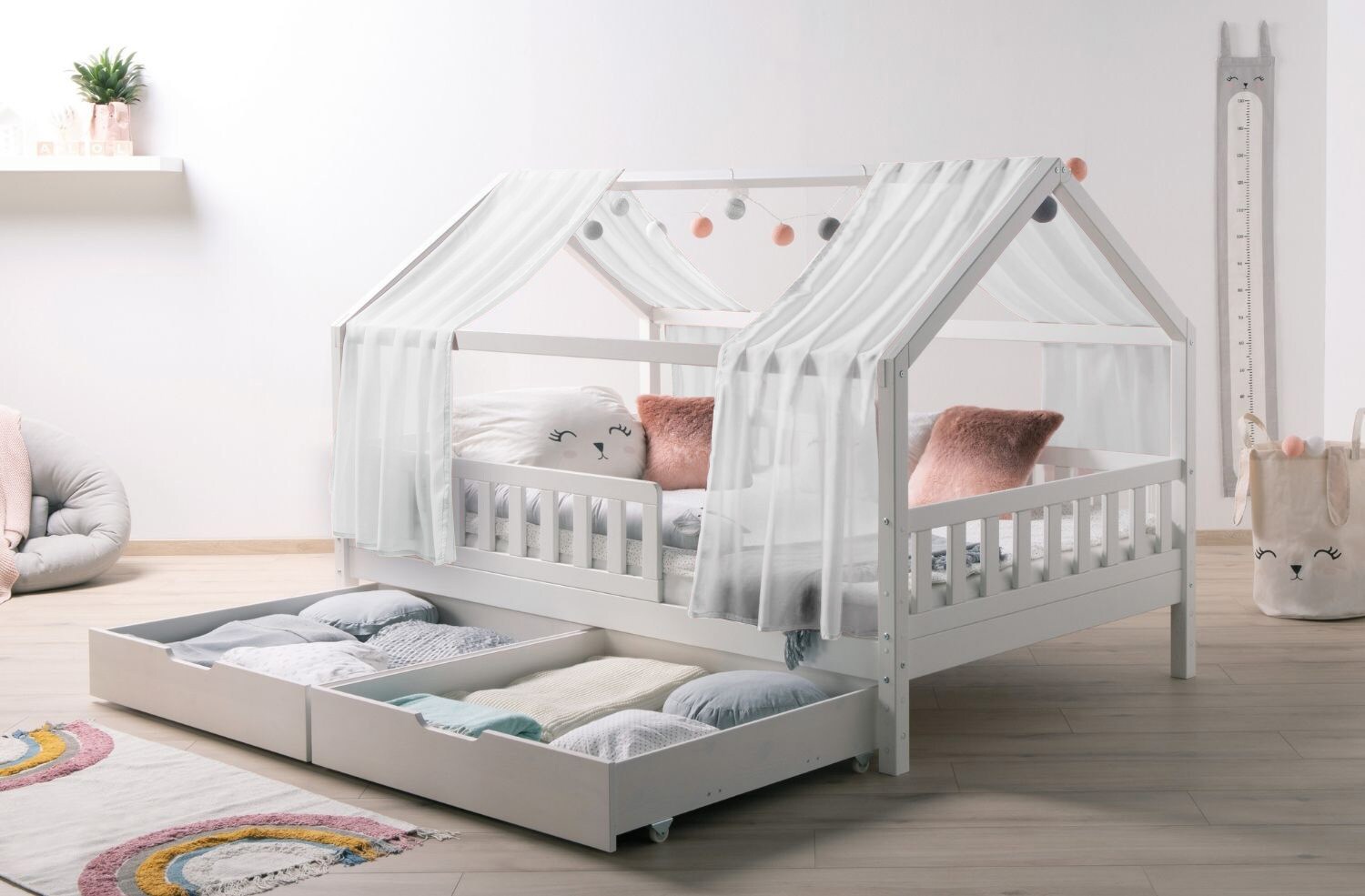 TiCAA TiCAA Kinderbett Hausbett mit Tüll Kim 90x200 cm, 100x200 cm, 120x200 cm, 140x200 cm für Jungen & Mädchen, inkl. Rolllattenrost, …