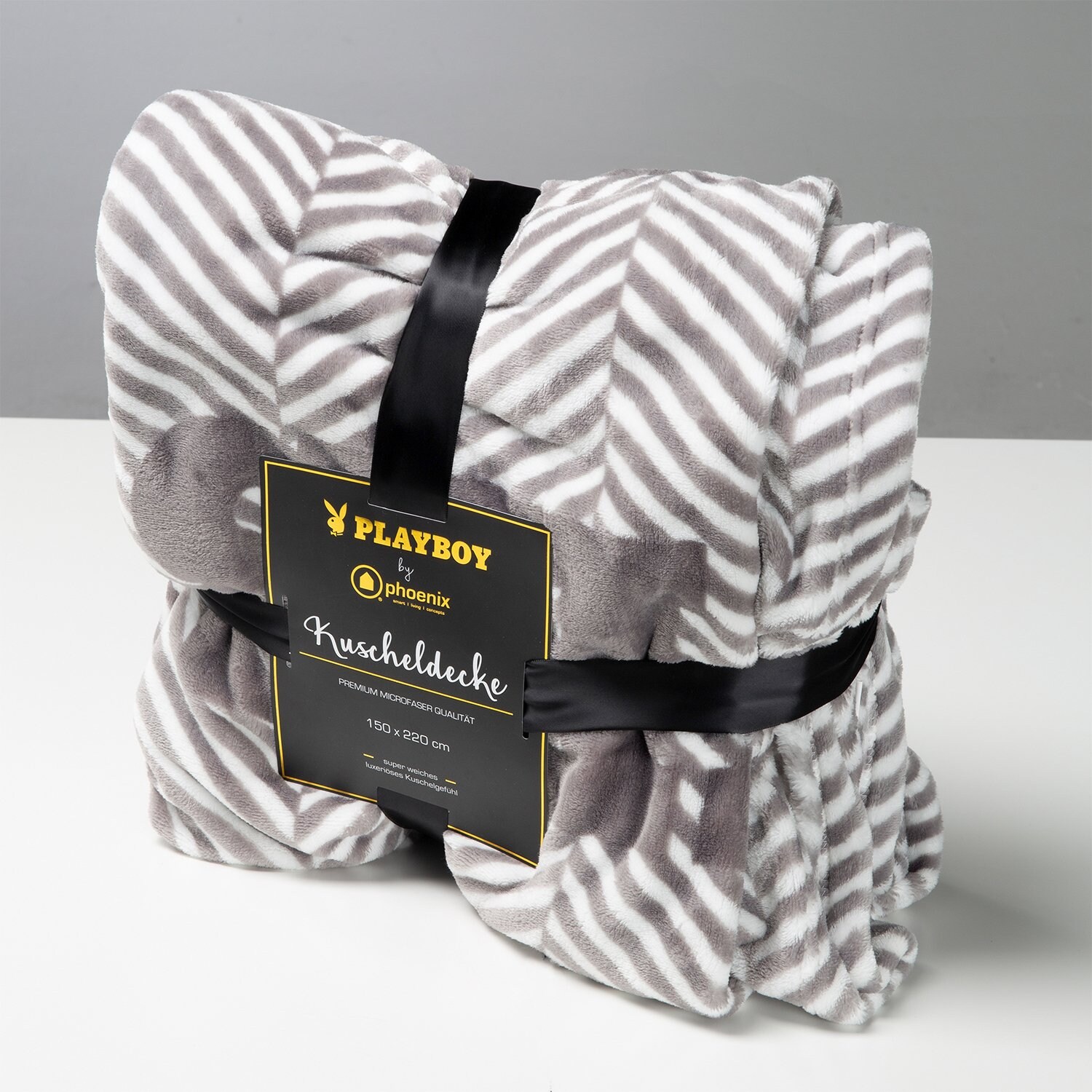 PLAYBOY – Kuscheldecke „JACKIE“, luxuriöse, weiche Decke, Grau bedruckt, Premium-Microfaser | 07640136869961