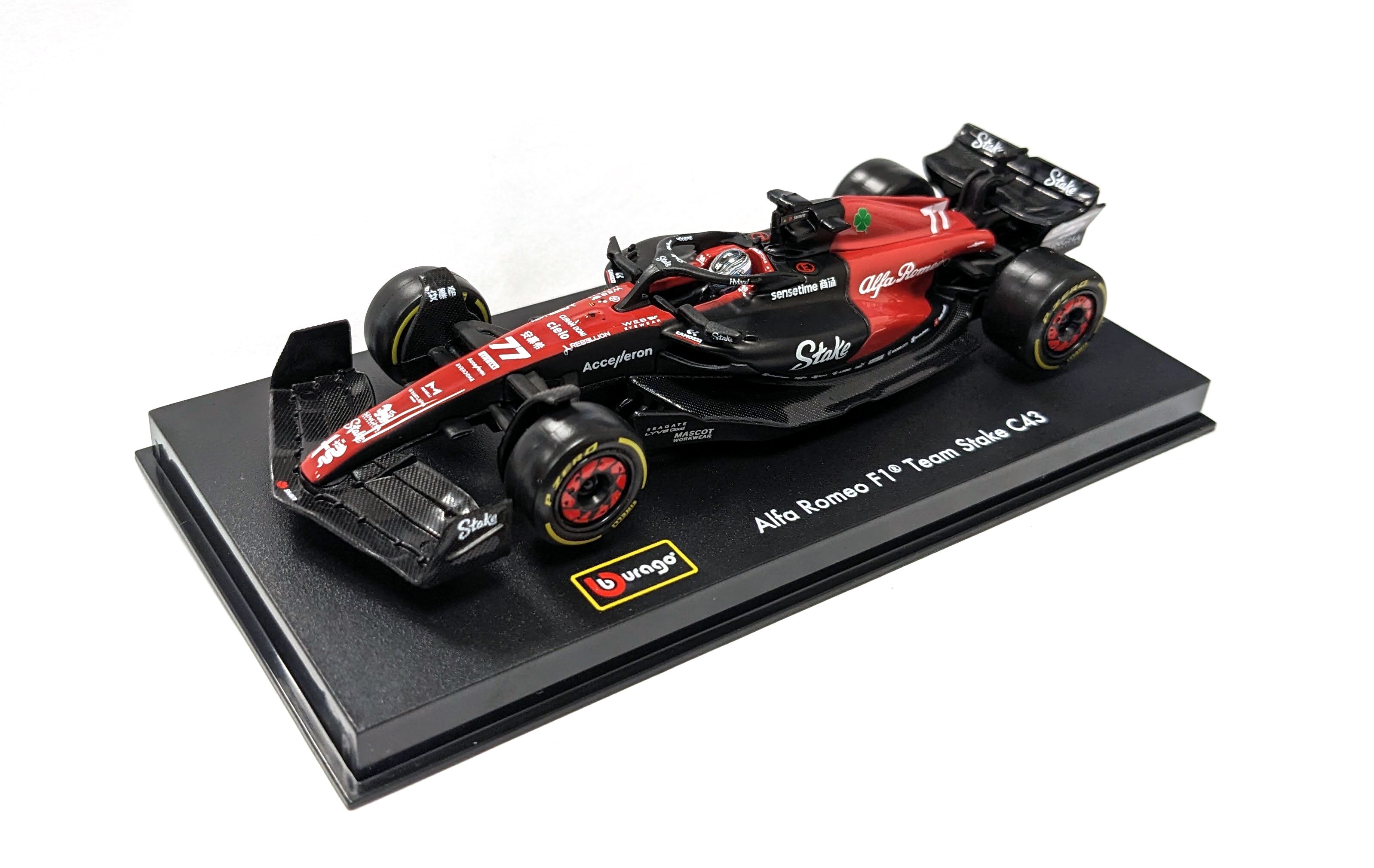 Bburago 18-38086 - Modellauto - F1 Alfa Romeo C43 #77 Bottas (mit Helm, Ma&szlig;stab 1:43) Formel 1 - Bild 1
