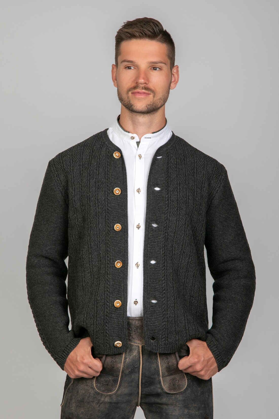 Trachten Strickjacke Leo Dunkelgrau