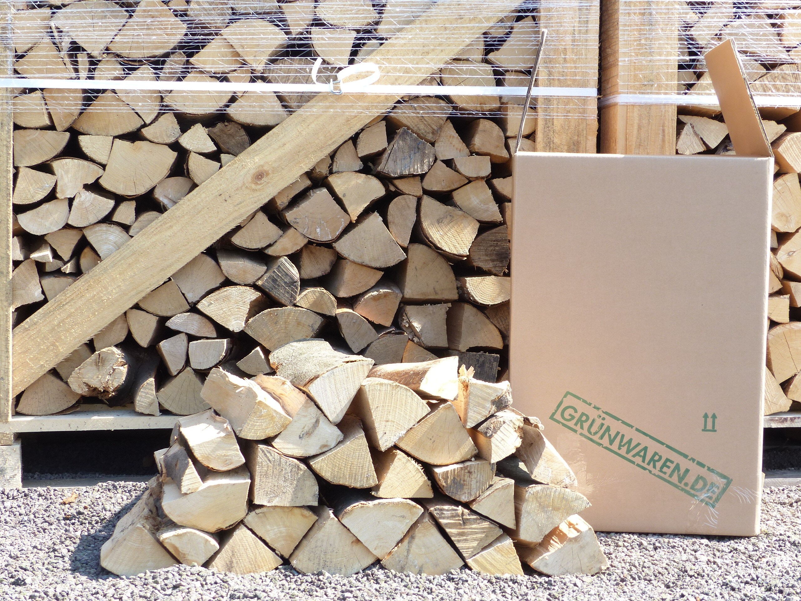 180 kg trockene Eiche, Kaminholz Brennholz Feuerholz Hartholz ca. 30 cm - Bild 1