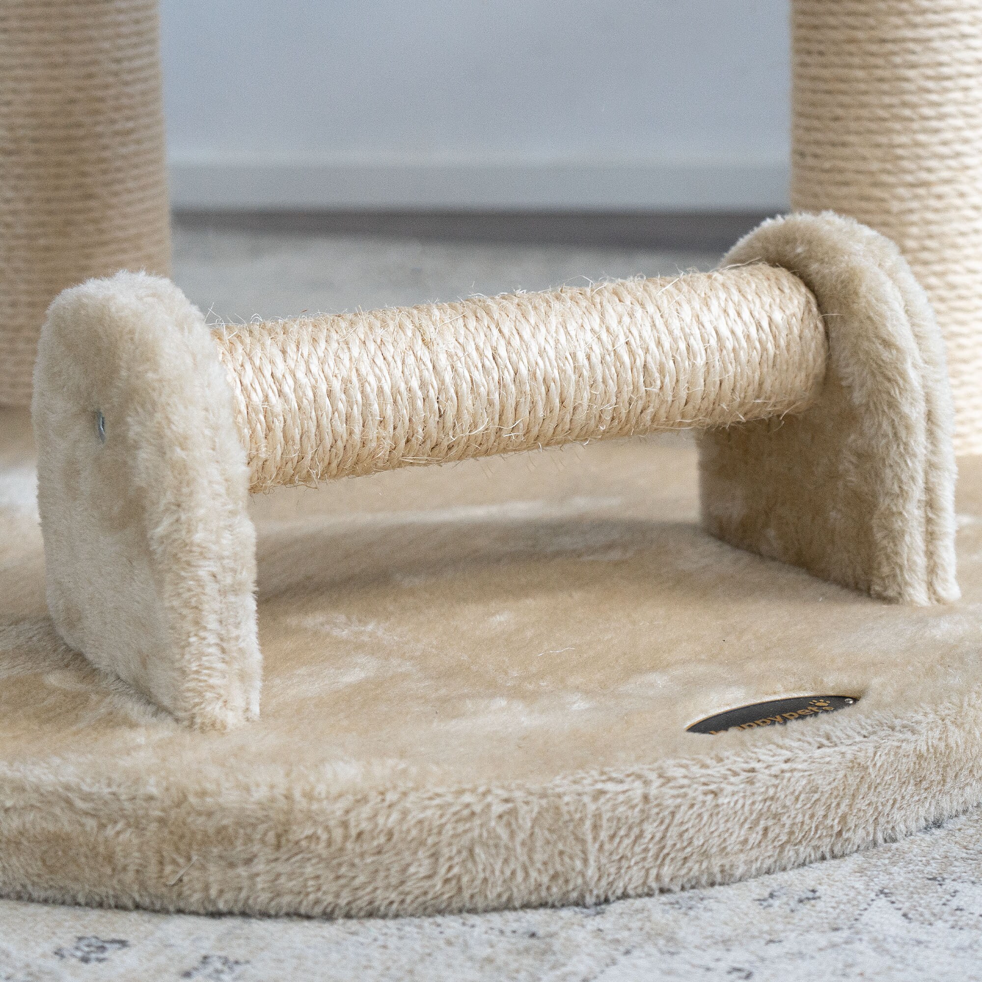 HAPPYPET Kratzbaum fr Katzen gro 181 cm hoch - Stabiler Kletterbaum  Katzenbaum, dicke Stmme mit 11 cm, Haus & Spieltunnel, groe Liegemul