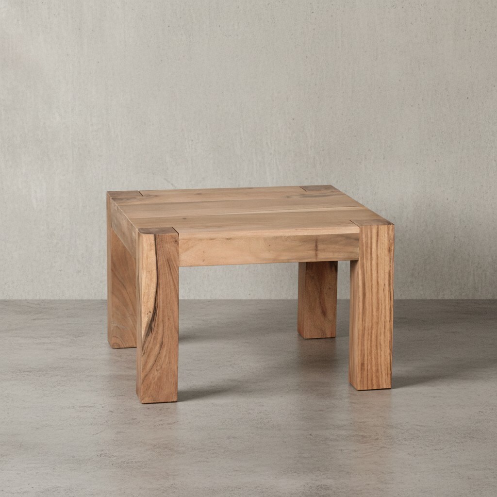 KADIMA DESIGN Rustikaler Couchtisch NAKO: Massivholz, quadratisch, handgefertigt, pflegeleicht.