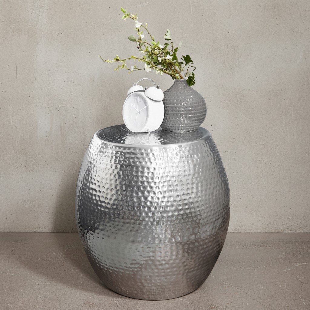 KADIMA DESIGN Beistelltisch ENNS: Orientalisch, Hammerschlag-Struktur, Aluminium, 42x42x42 cm