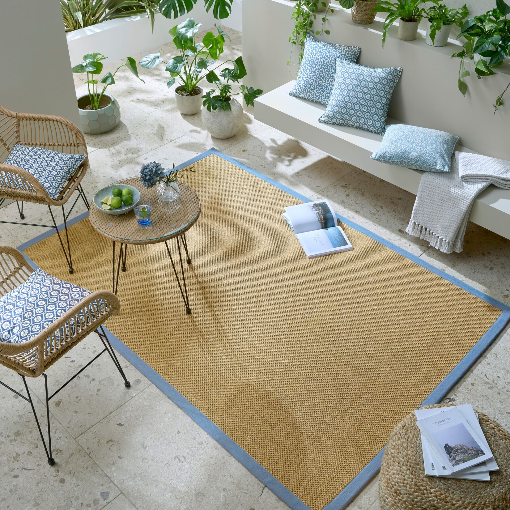 Outdoor-Teppich Bordüre Natur-Blau 160 x 230 cm - KEER Kadima Design