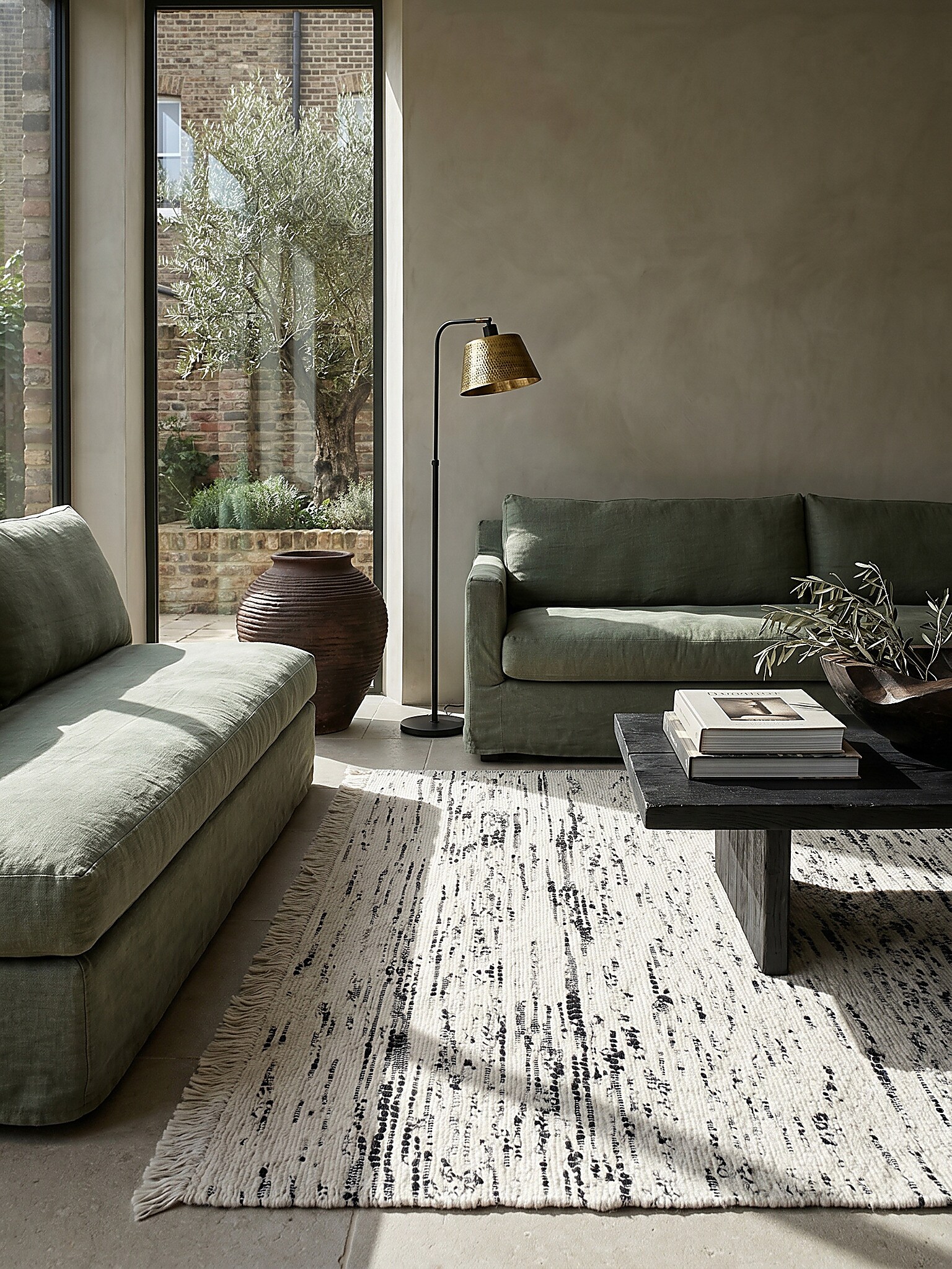 Wollteppich gestreift Monochrom 200 x 300 cm - TIREE | Kadima Design - Bild 1