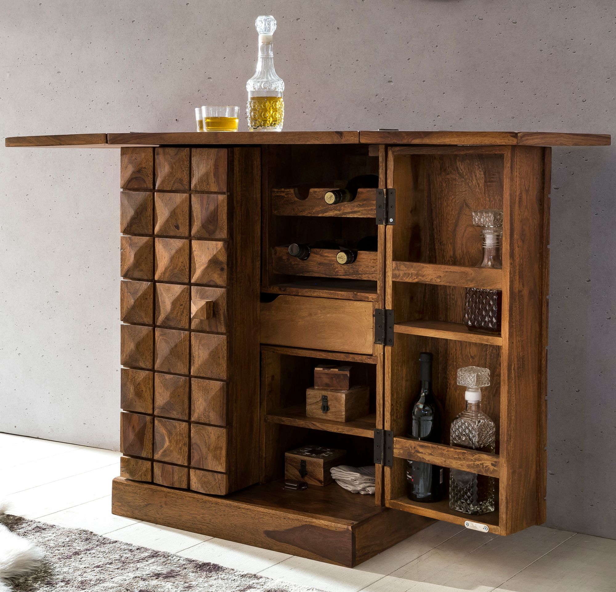 Hausbar aus Massivholz mit Klappfunktion und Stauraum f&uuml;r Flaschen und Gl&auml;ser, Dunkelbraun 64x50x91 cm - Bild 1