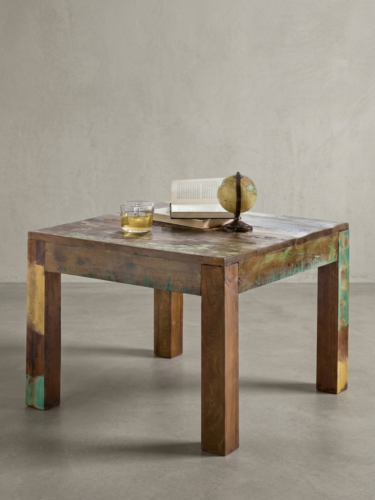 Couchtisch Quadratisch in Shabby-Chic aus Massivem Bootsholz, Ma&szlig;e: 60 x 47 x 60 cm - Bild 1