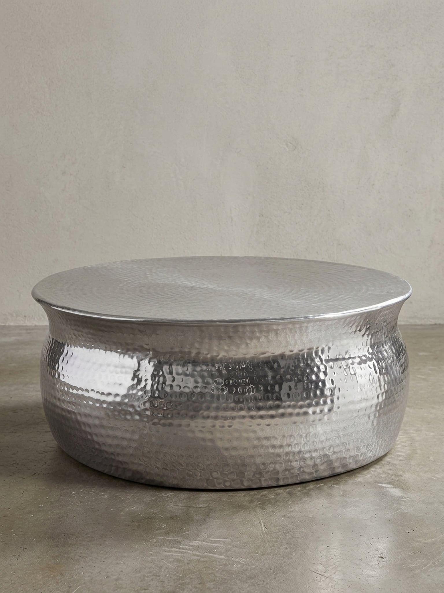 Couchtisch orientalisch rund, flacher Hammerschlag, Metall, Silbern 75x75x31 cm - Bild 1