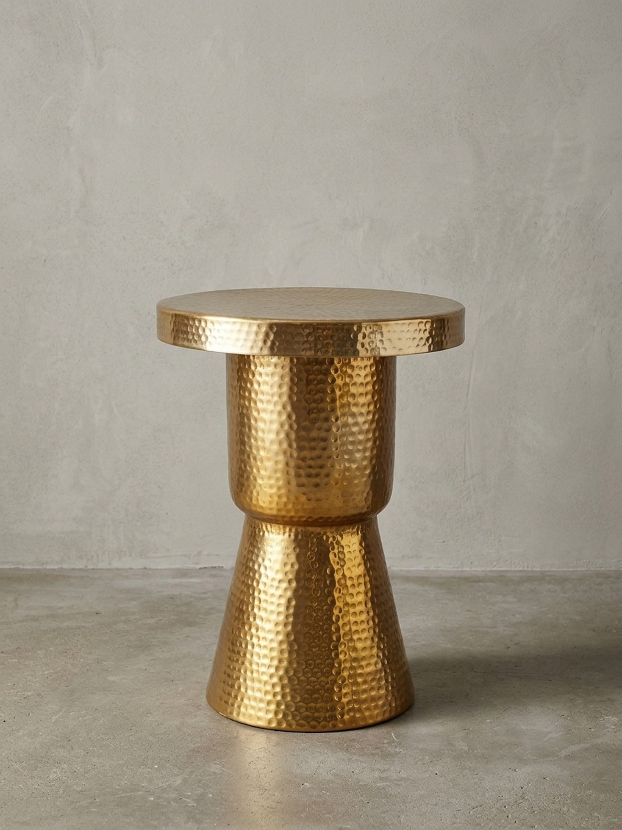 Beistelltisch – Rund Aluminium Gold Hammerschlagoptik 43x59x43 cm orientalisch