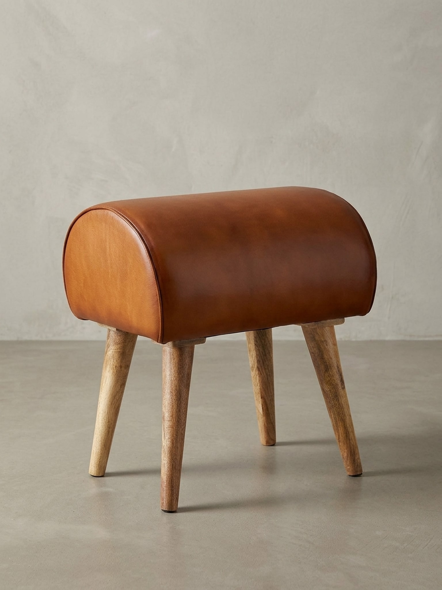 Sitzhocker &ndash; Echtleder/Massivholz, 45x53x40 cm, modern, gepolstert - Bild 1