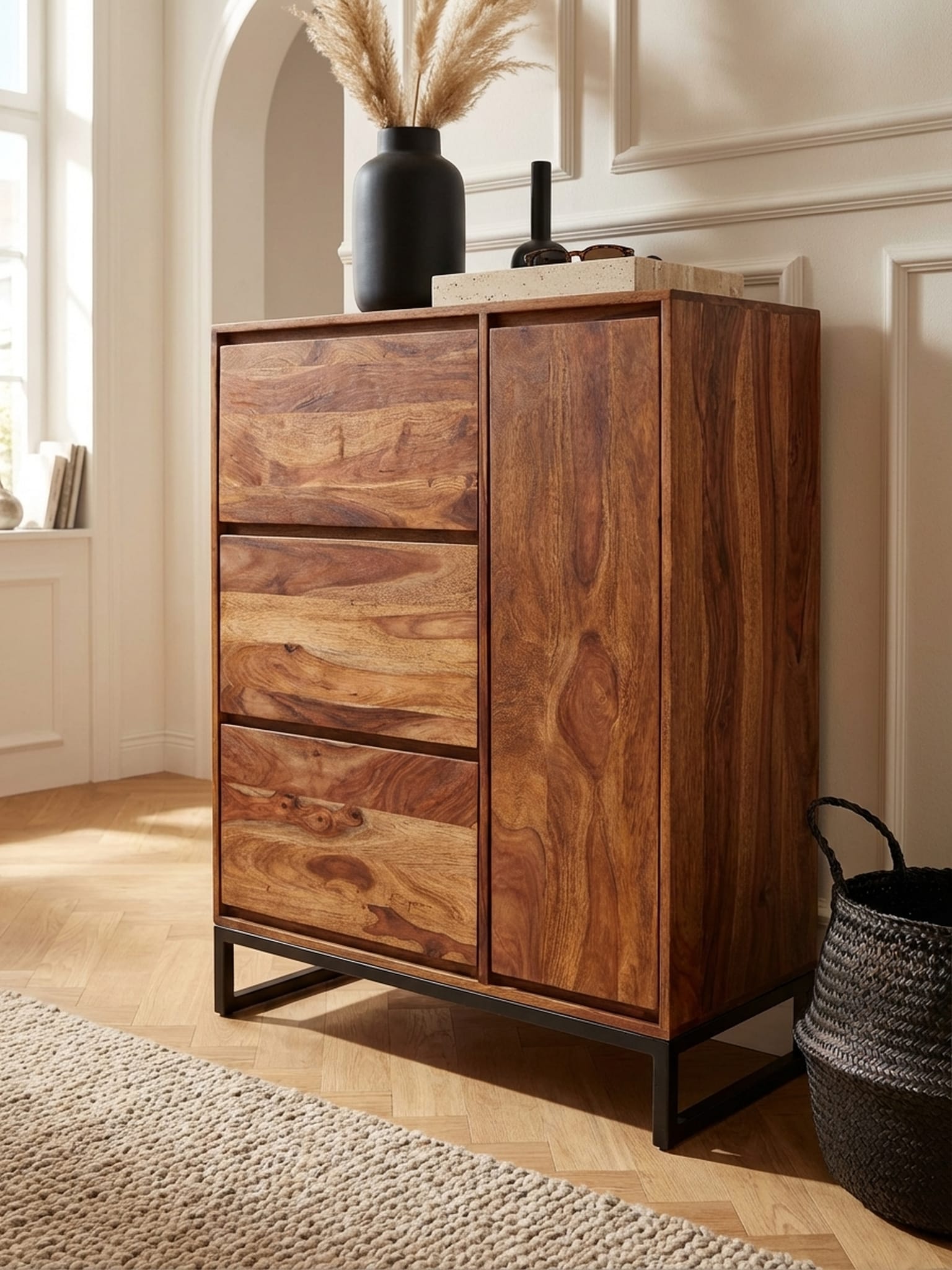 Schuhschrank &ndash; Massivholz, 88x120x40 cm, geschlossen, mit Ablage - Bild 1