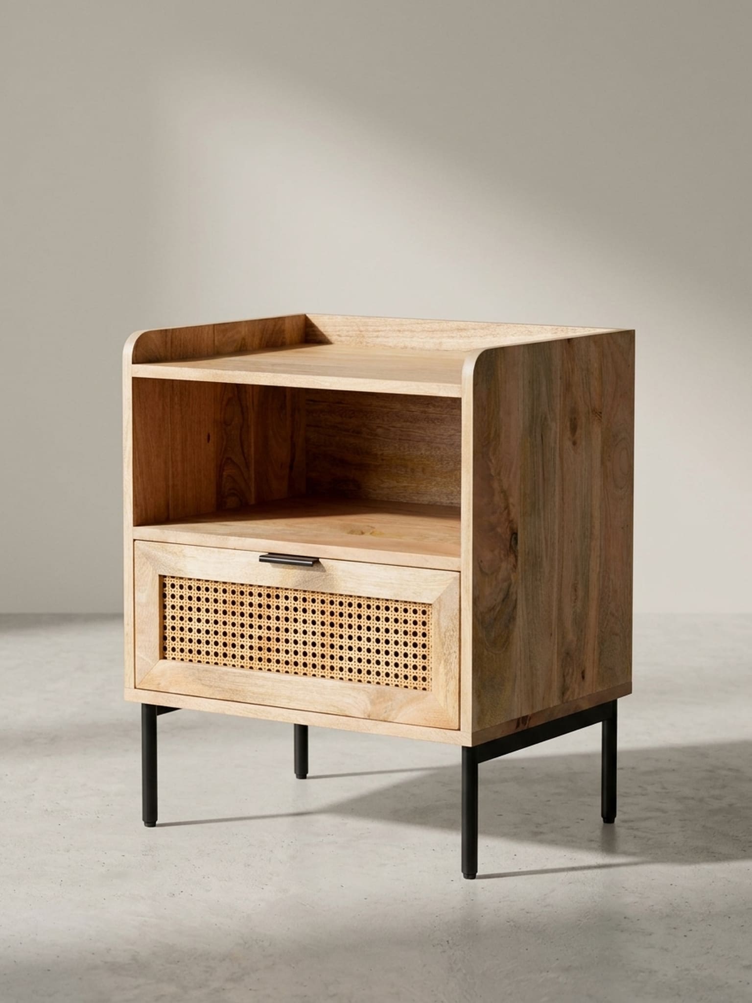 Nachttisch &ndash; Mango Massivholz/Rattan, 50x60x40 cm, 1 Schublade, Wiener Geflecht - Bild 1