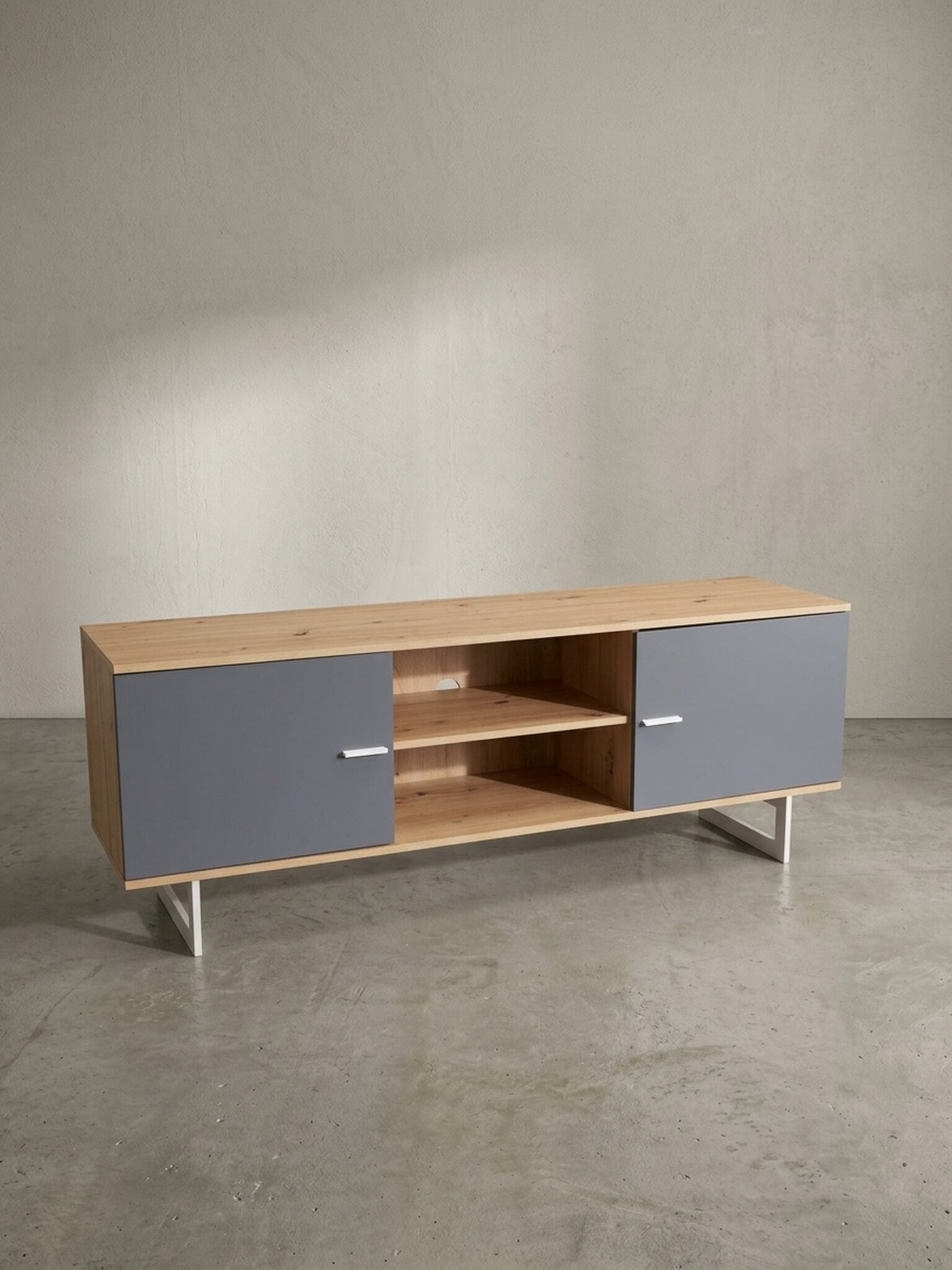 TV-Lowboard mit Eiche-Dekor und 2 T&uuml;ren, modern, Braun-Grau 150x40x55 cm - Bild 1