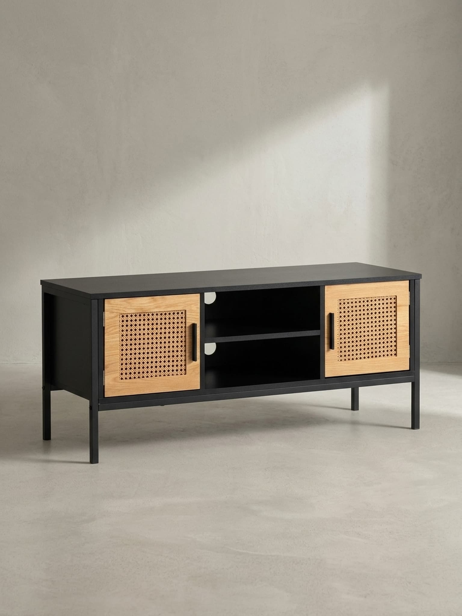 Lowboard Schwarz Eiche-Dekor Zeitloser Stil 110x48x40 cm mit Wiener Geflecht und T&uuml;ren - Bild 1